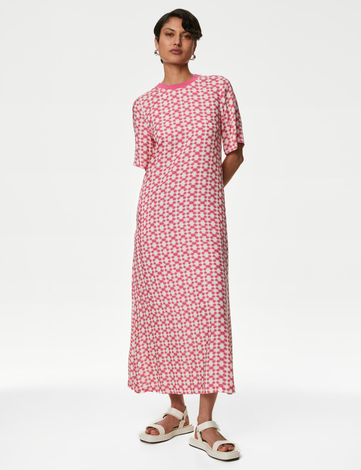 

Marks & Spencer Cupro Rich Printed Midaxi T-Shirt Dress (FEMALE, PINK MIX, 14)