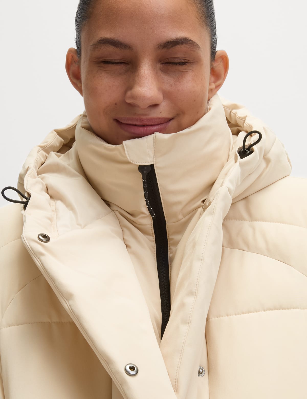 

Marks & Spencer Stormwear™ Hooded Cropped Puffer Jacket (FEMALE, BEIGE, 16)