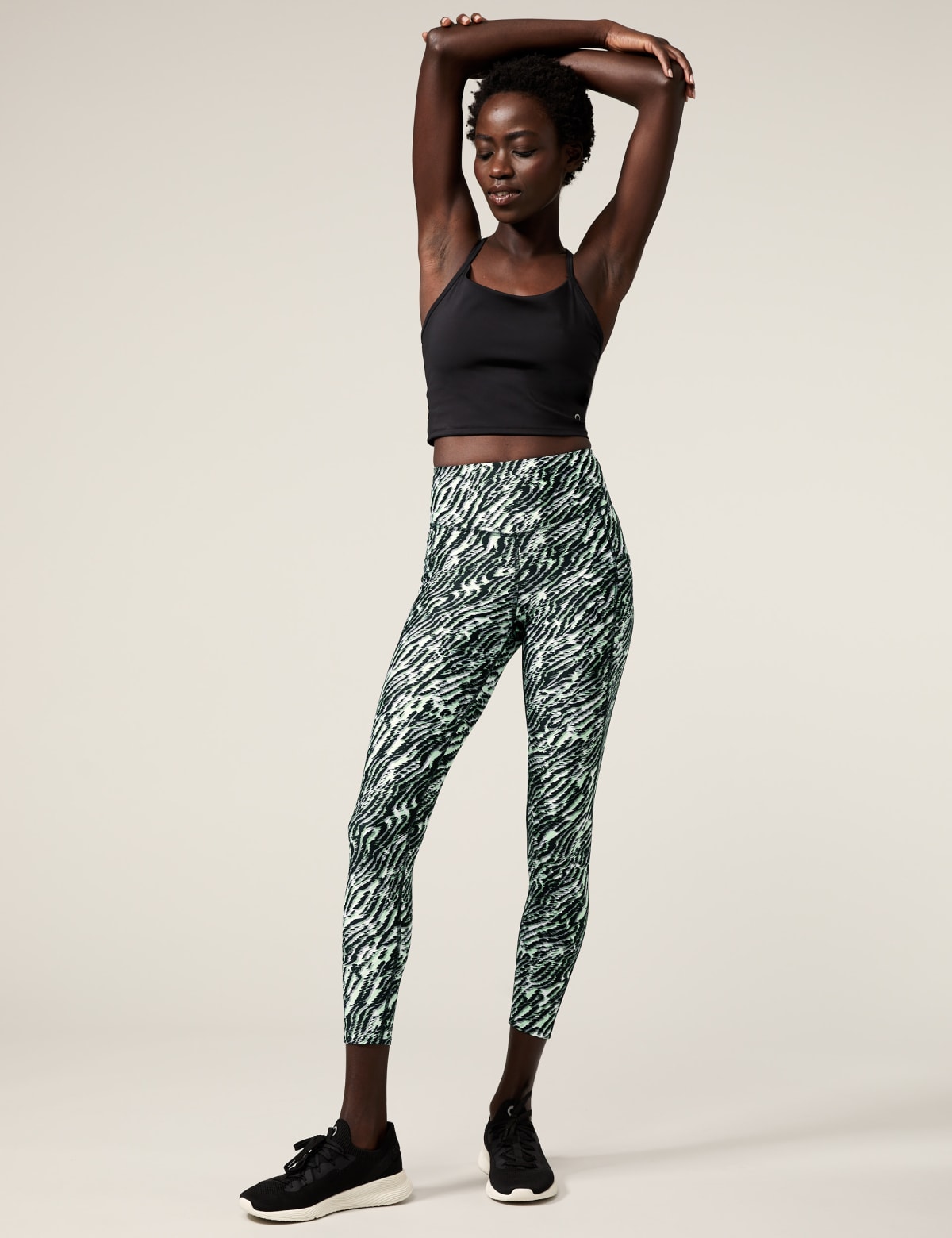 

Marks & Spencer Go Train Printed 7/8 Gym Leggings (FEMALE, LIGHT GREEN MIX, 10)