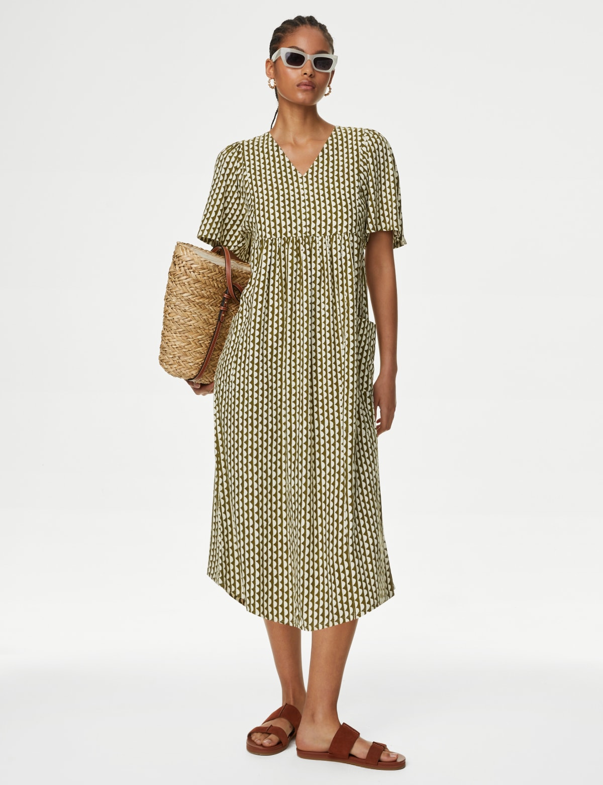 

Marks & Spencer Linen Rich V-Neck Midi Kimono Shift Dress (FEMALE, BRIGHT SAGE, 10-SHT)