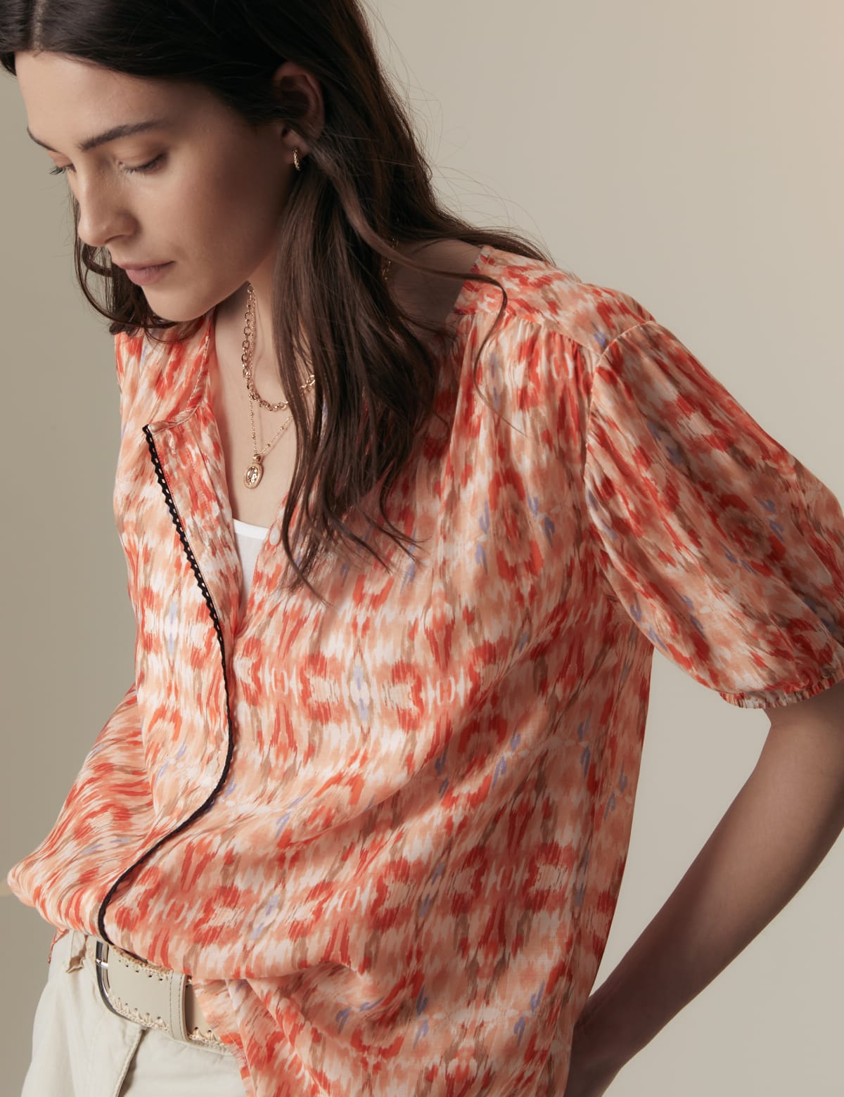 

Marks & Spencer Cupro Rich Printed Short Sleeve Blouse (FEMALE, ORANGE MIX, 12)