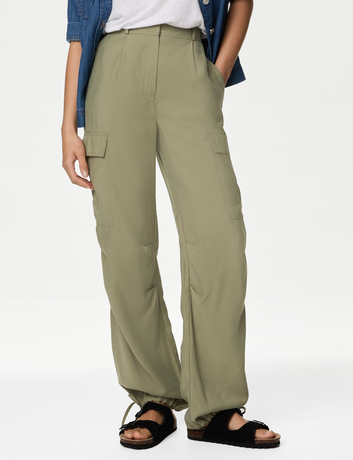 

Marks & Spencer Modal Rich Cargo Wide Leg Trousers (FEMALE, FADED KHAKI, 10-REG)