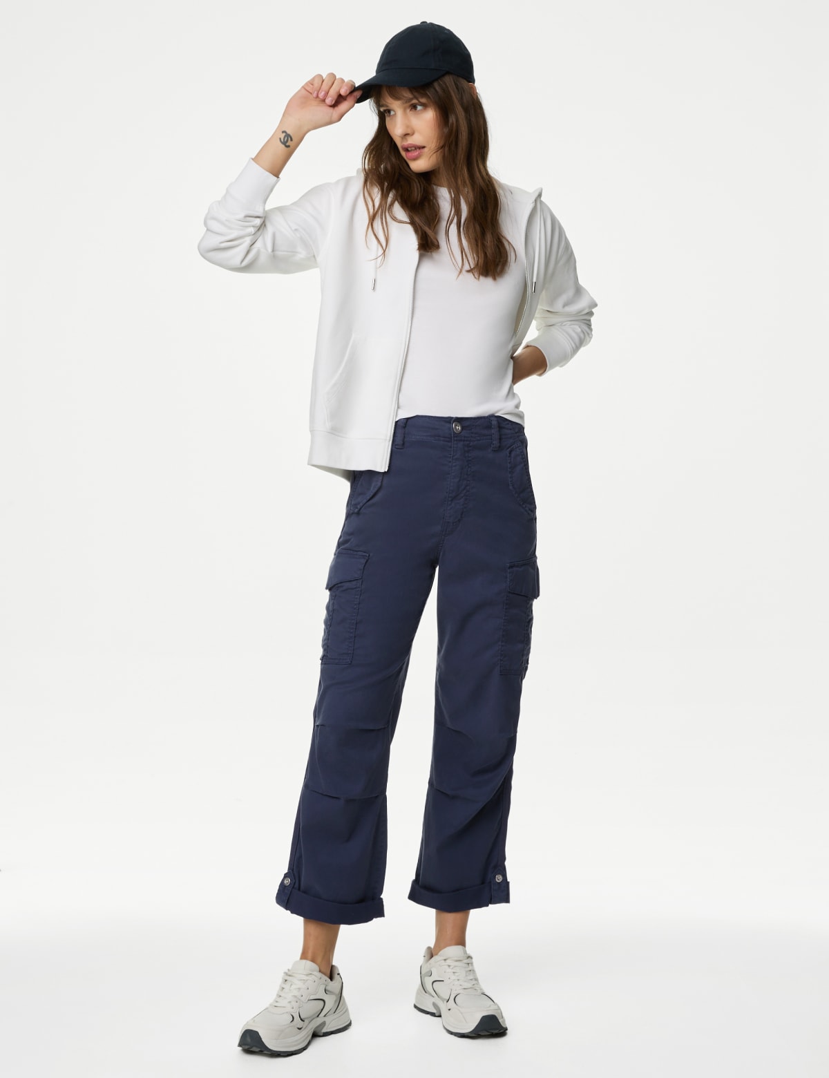 

Marks & Spencer lyocell™ Rich Cargo Tea Dyed Cropped Trousers (FEMALE, NAVY, 18-REG)