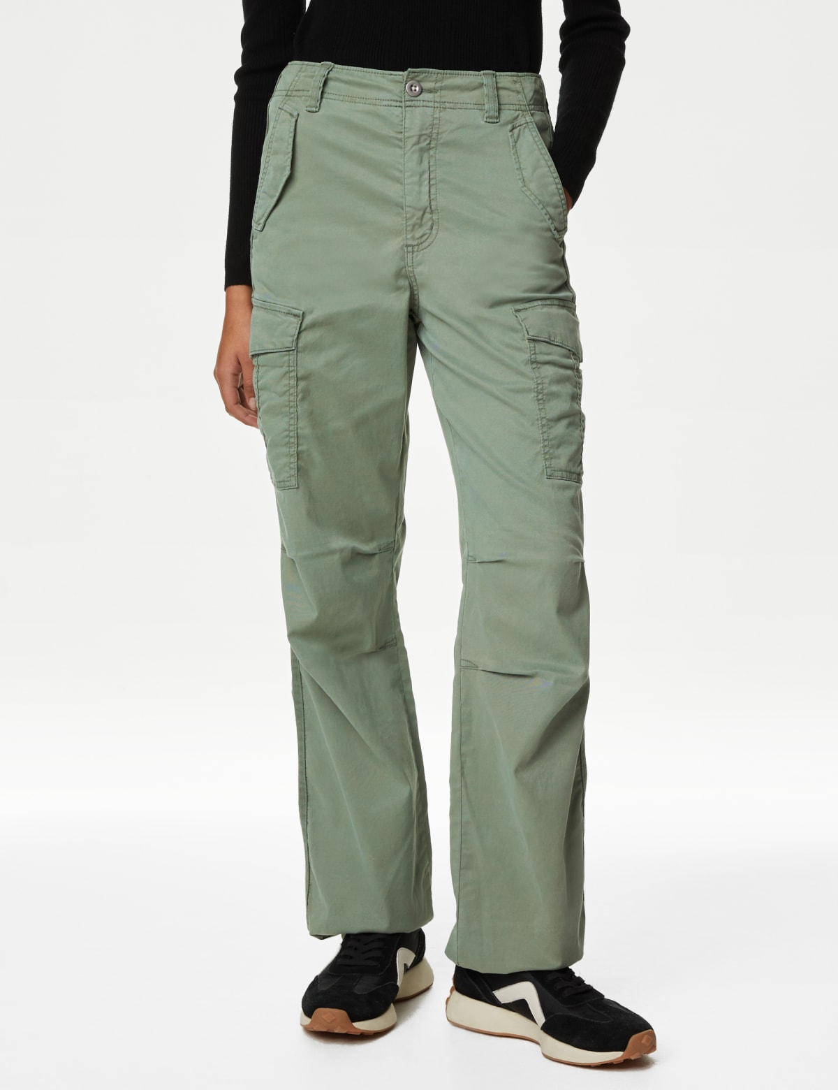 

Marks & Spencer Lyocell™ Rich Cargo Straight Leg Trousers (FEMALE, BRIGHT SAGE, 8-REG)