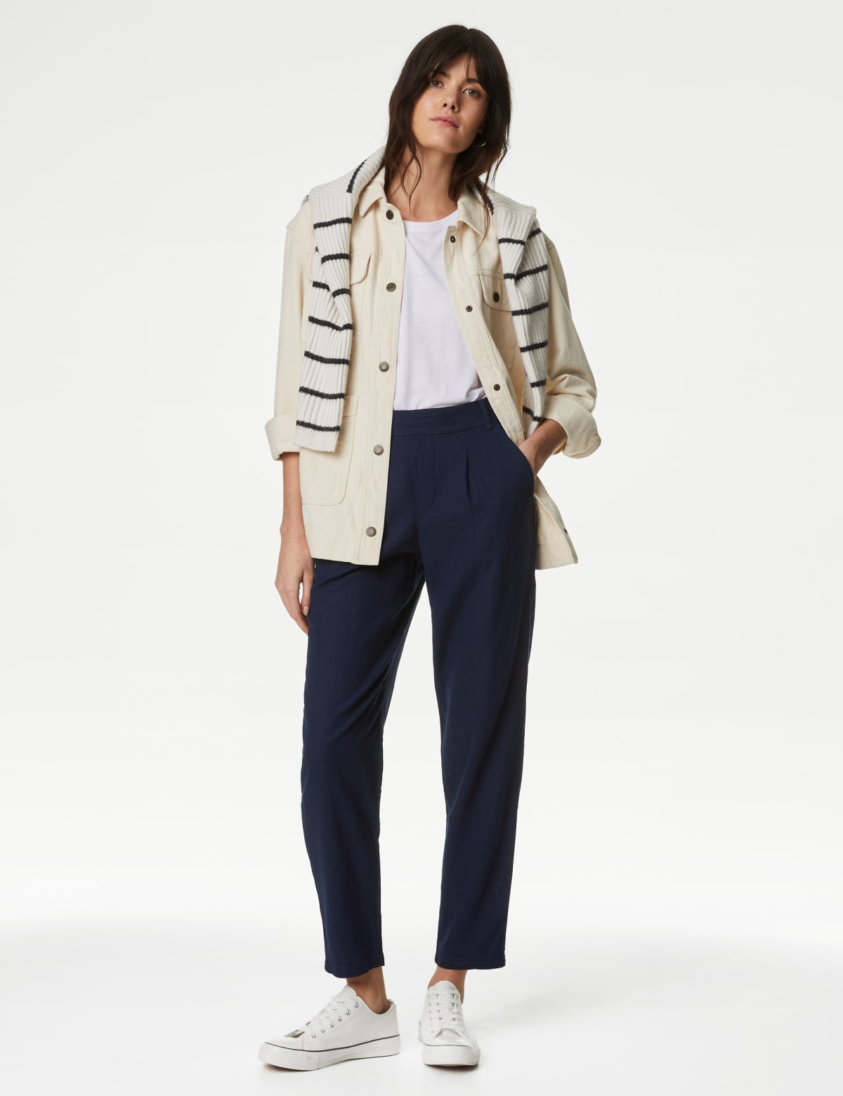 

Marks & Spencer Linen Rich Tapered Trousers (FEMALE, NAVY, 6-REG)