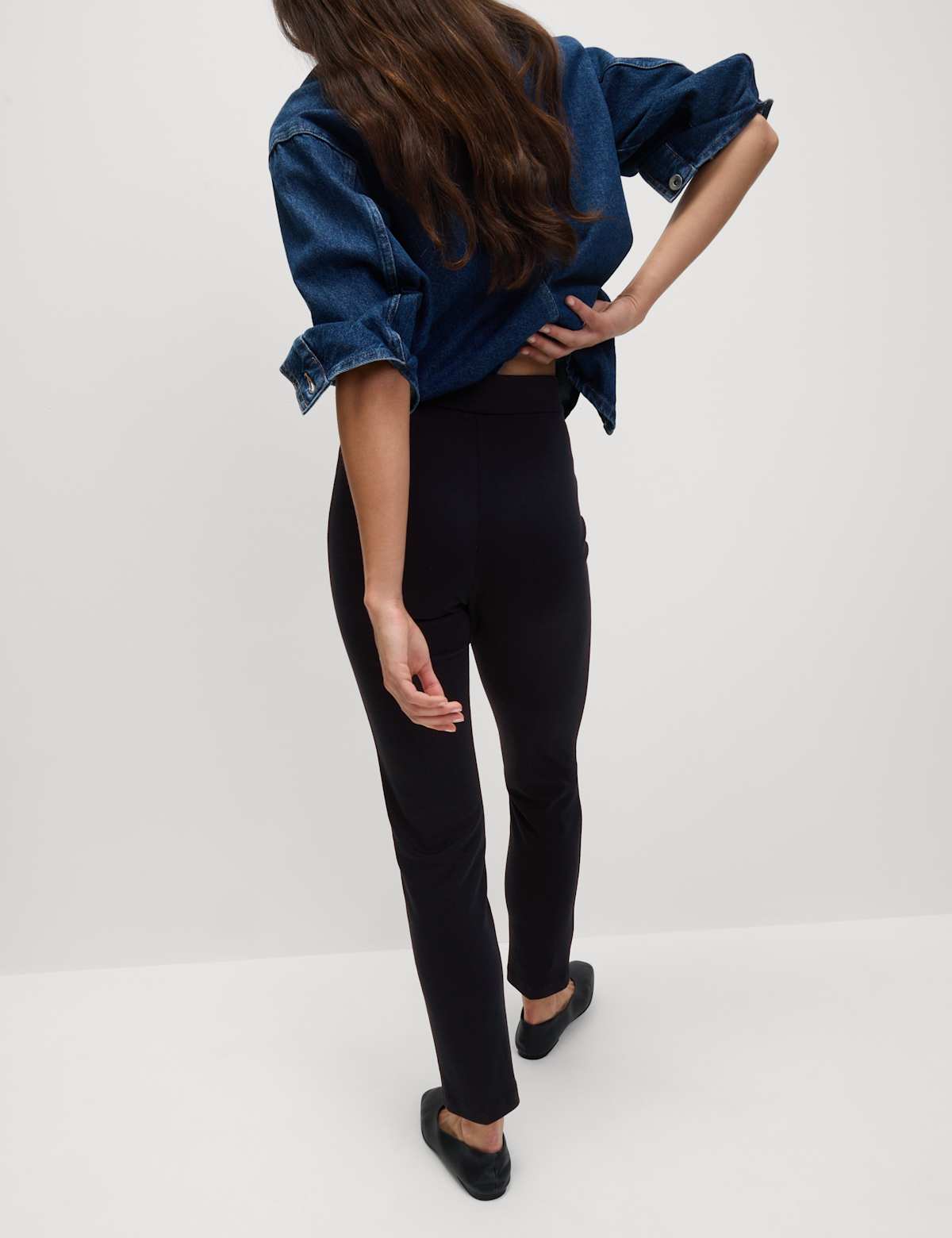 

Marks & Spencer Jersey Slim Fit Ankle Grazer Trousers (FEMALE, DARK NAVY, 18-REG)