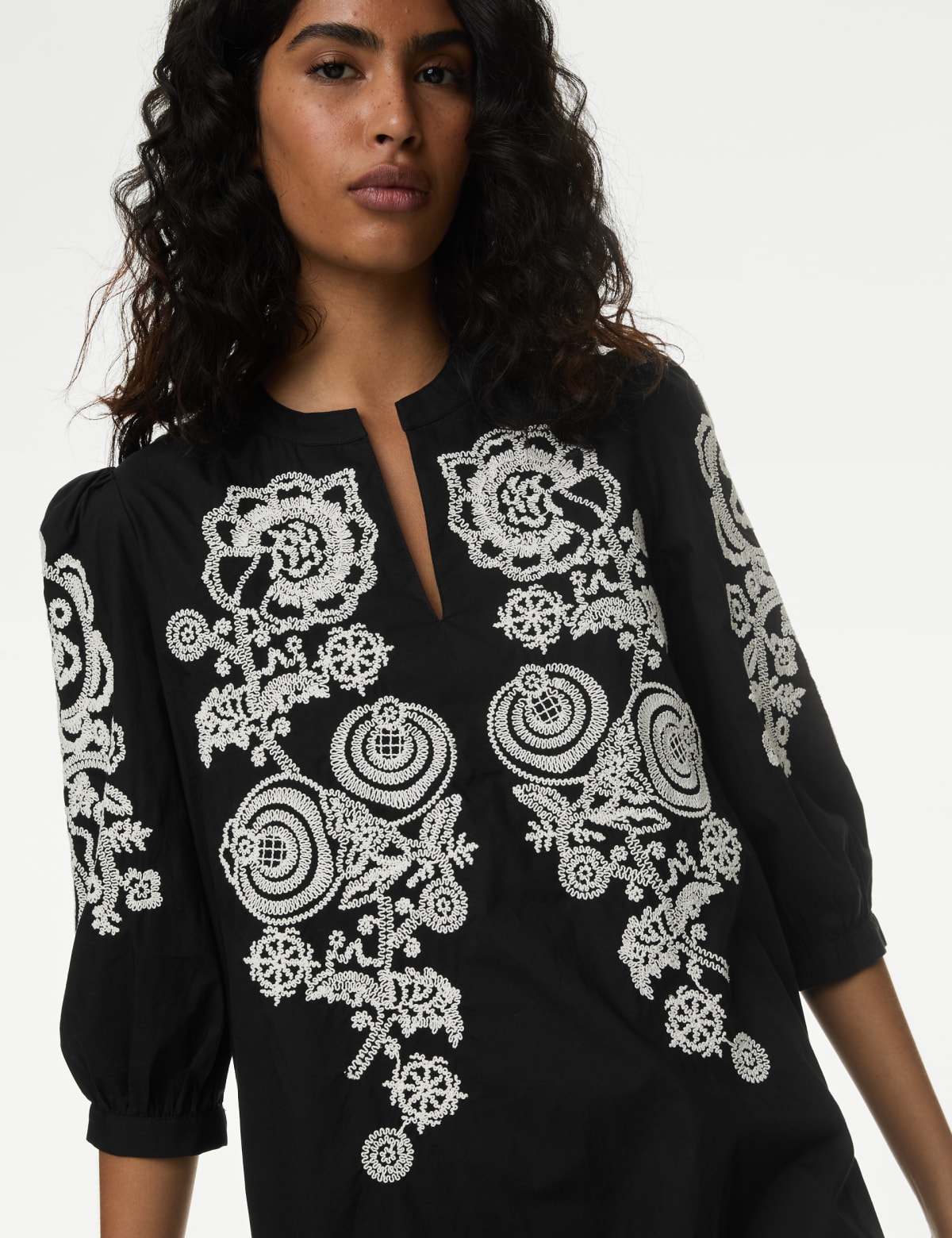 

Marks & Spencer Pure Cotton Embroidered Mini Smock Dress (FEMALE, BLACK MIX, 18-PET)