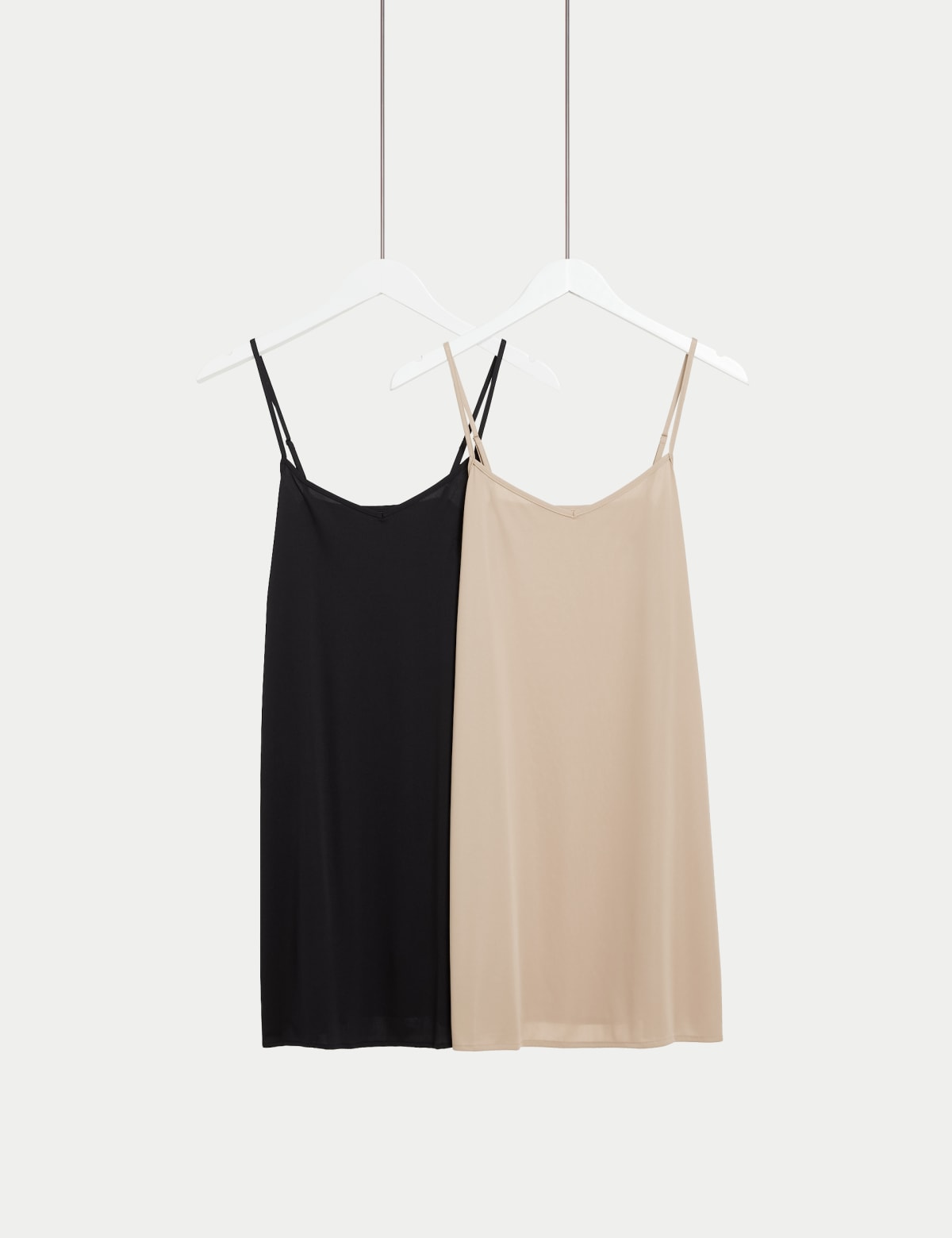 

Marks & Spencer 2 Pack Assorted Full Slips (FEMALE, BLACK MIX, 18-23)