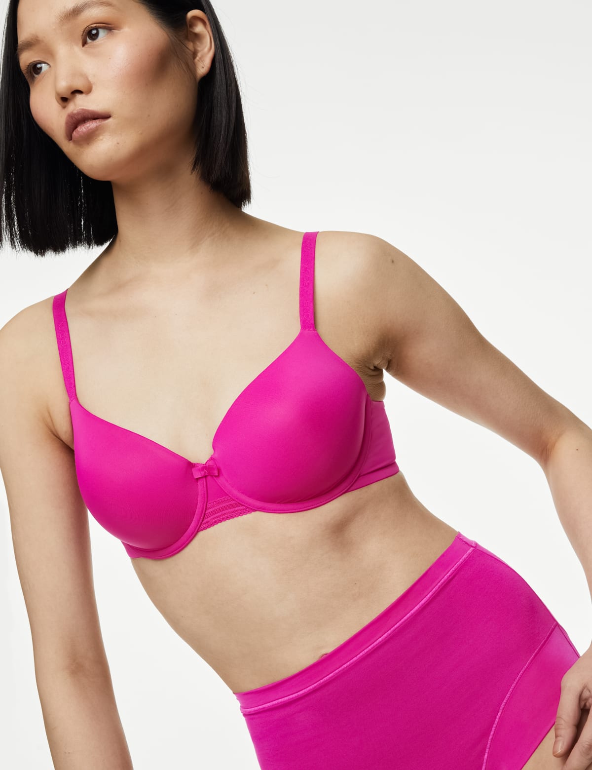 

Marks & Spencer Padded Full Cup T-Shirt Bra (FEMALE, CYCLAMEN, 36-DD)