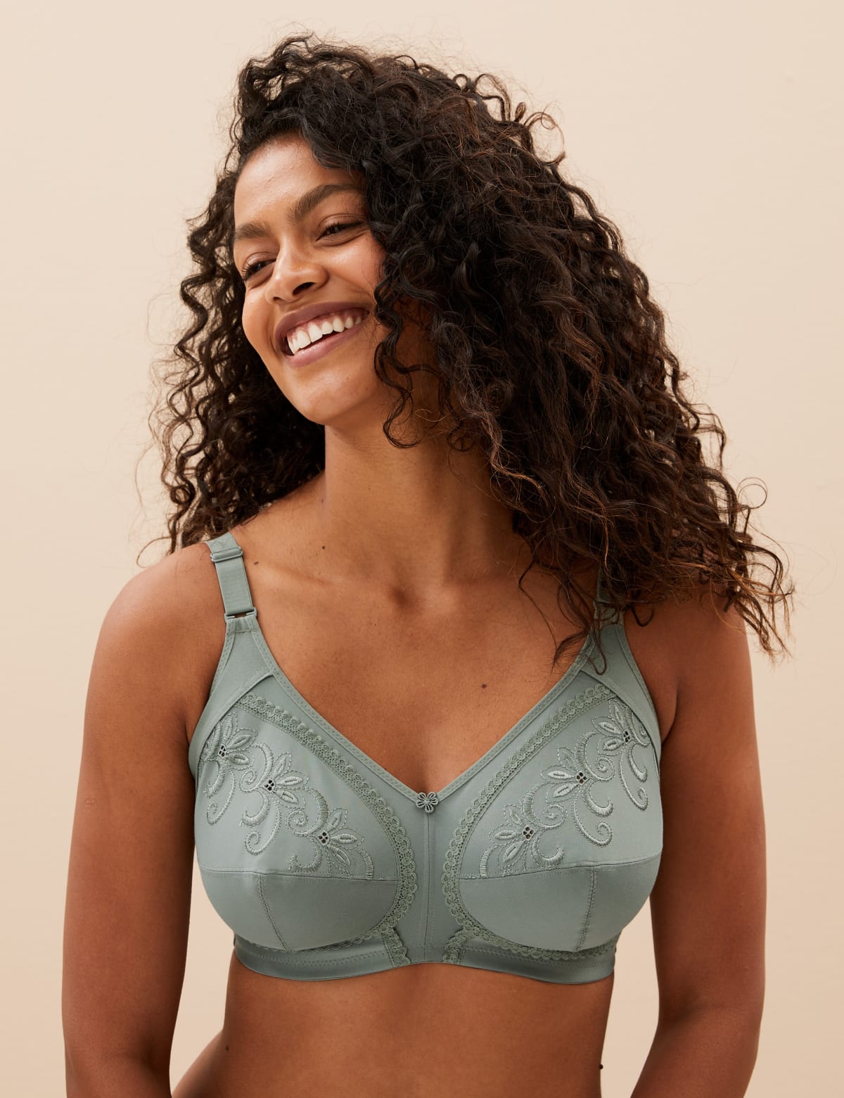 

Marks & Spencer Total Support Embroidered Full Cup Bra (FEMALE, DUSTY GREEN, 40-H)