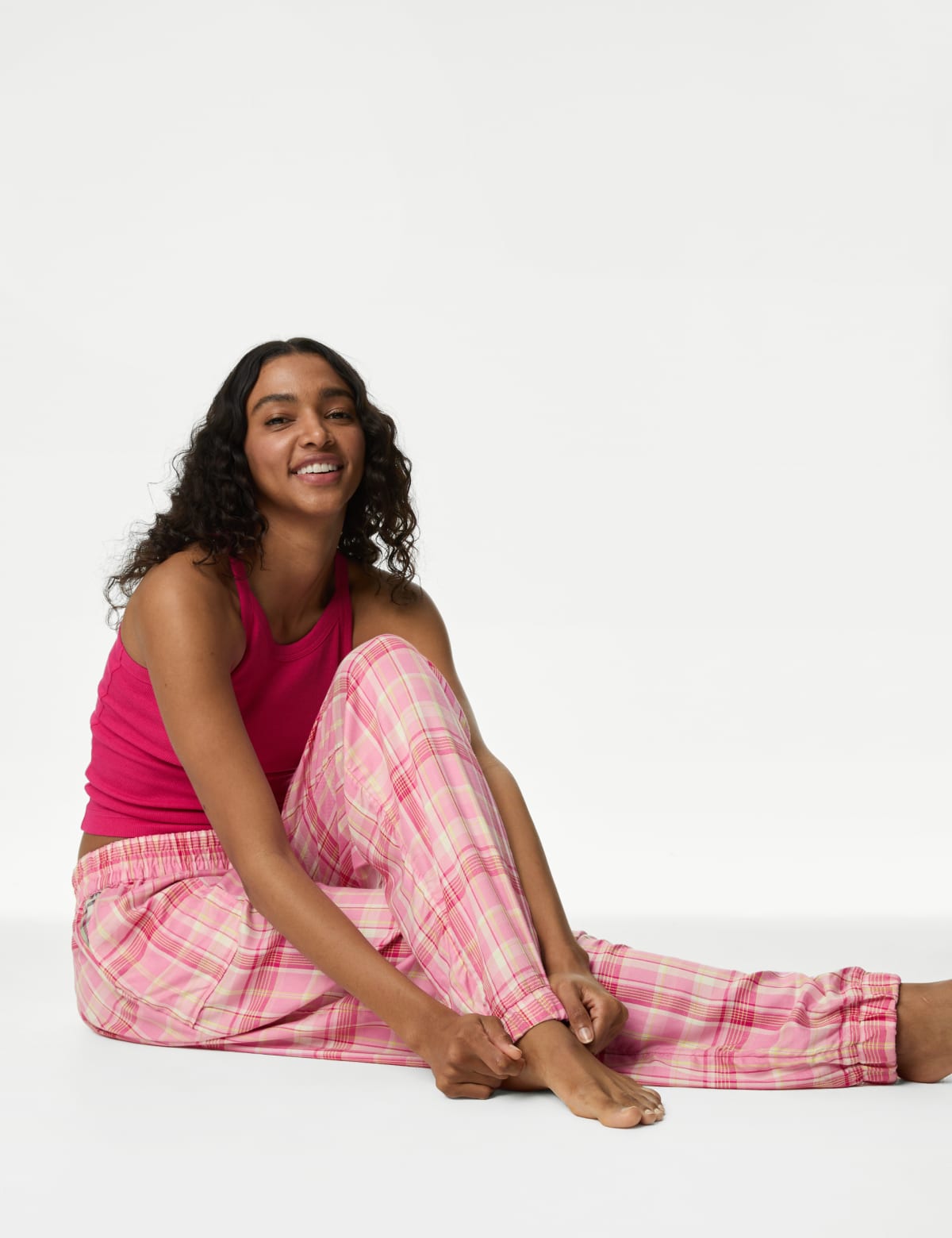 

Marks & Spencer Checked Cuffed Hem Pyjama Bottoms (FEMALE, PINK MIX, 8-REG)