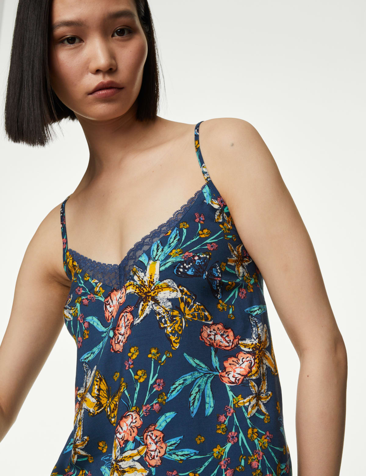 

Marks & Spencer Floral Cami Top (FEMALE, DARK BLUE, 16)