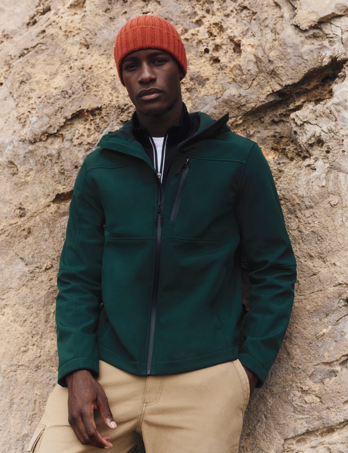 

Marks & Spencer Softshell Hooded Jacket with Stormwear™ (MALE, BOTTLE GREEN, XXL)