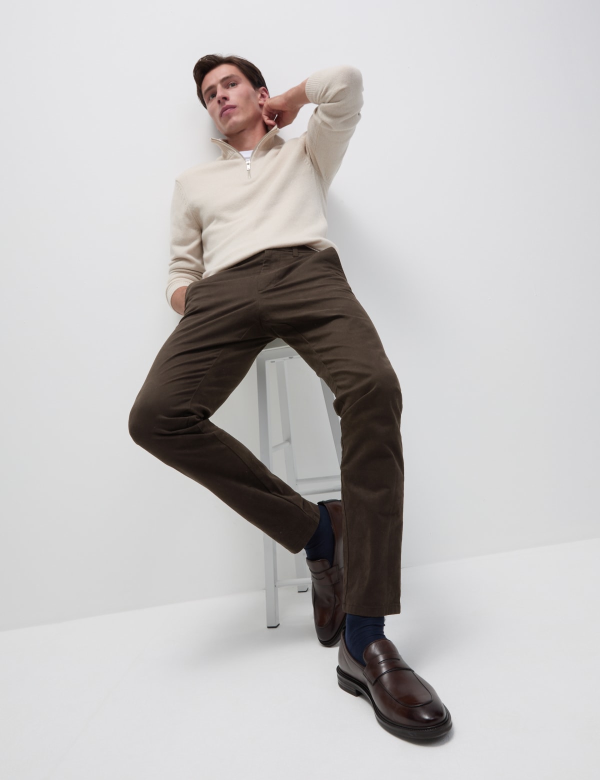 

Marks & Spencer Slim Fit Stretch Chinos (MALE, DARK CHOCOLATE, 38-33)