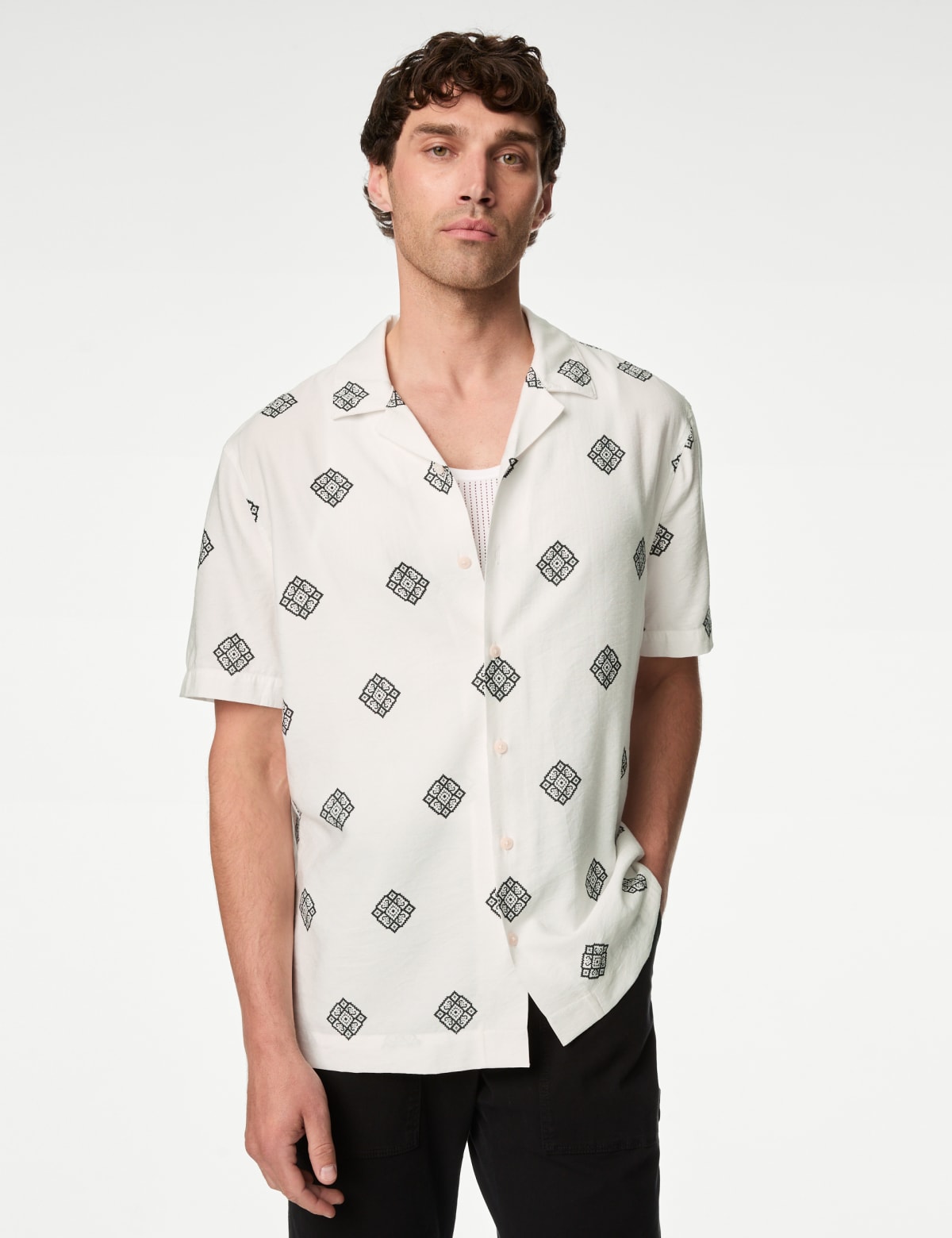 

Marks & Spencer Printed Shirt (MALE, ECRU MIX, L-REG)