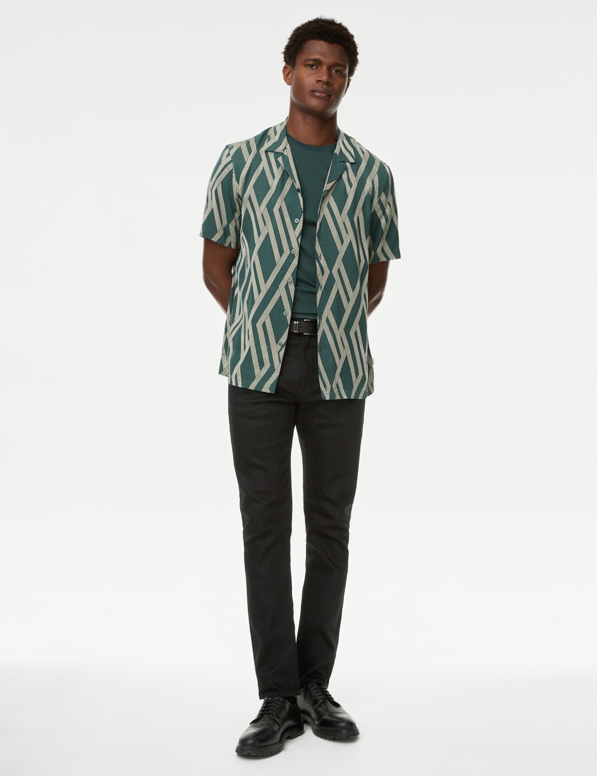 

Marks & Spencer Printed Shirt (MALE, PETROL GREEN, XXL-REG)