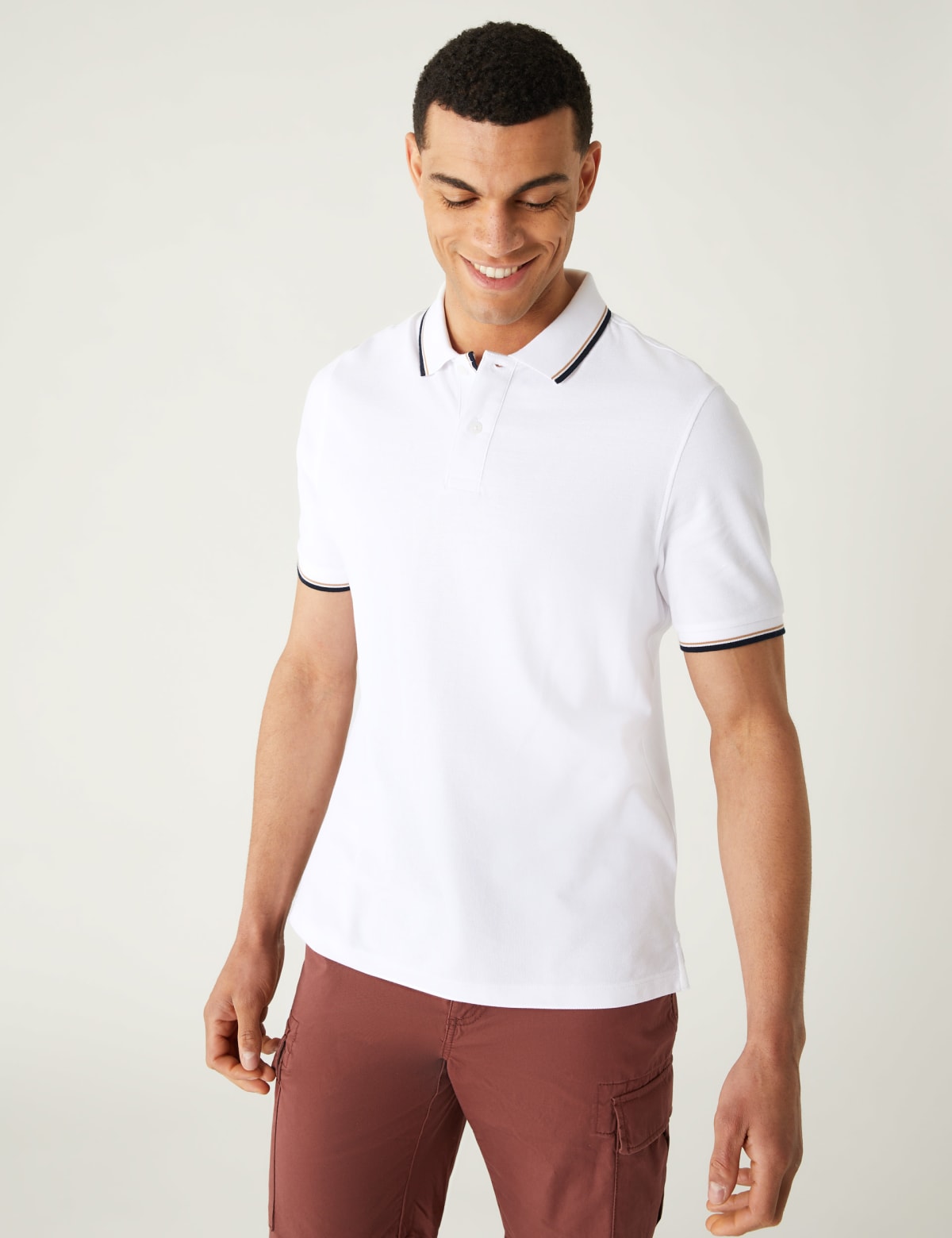 

Marks & Spencer Pure Cotton Pique Tipped Polo Shirt (MALE, WHITE, L-REG)