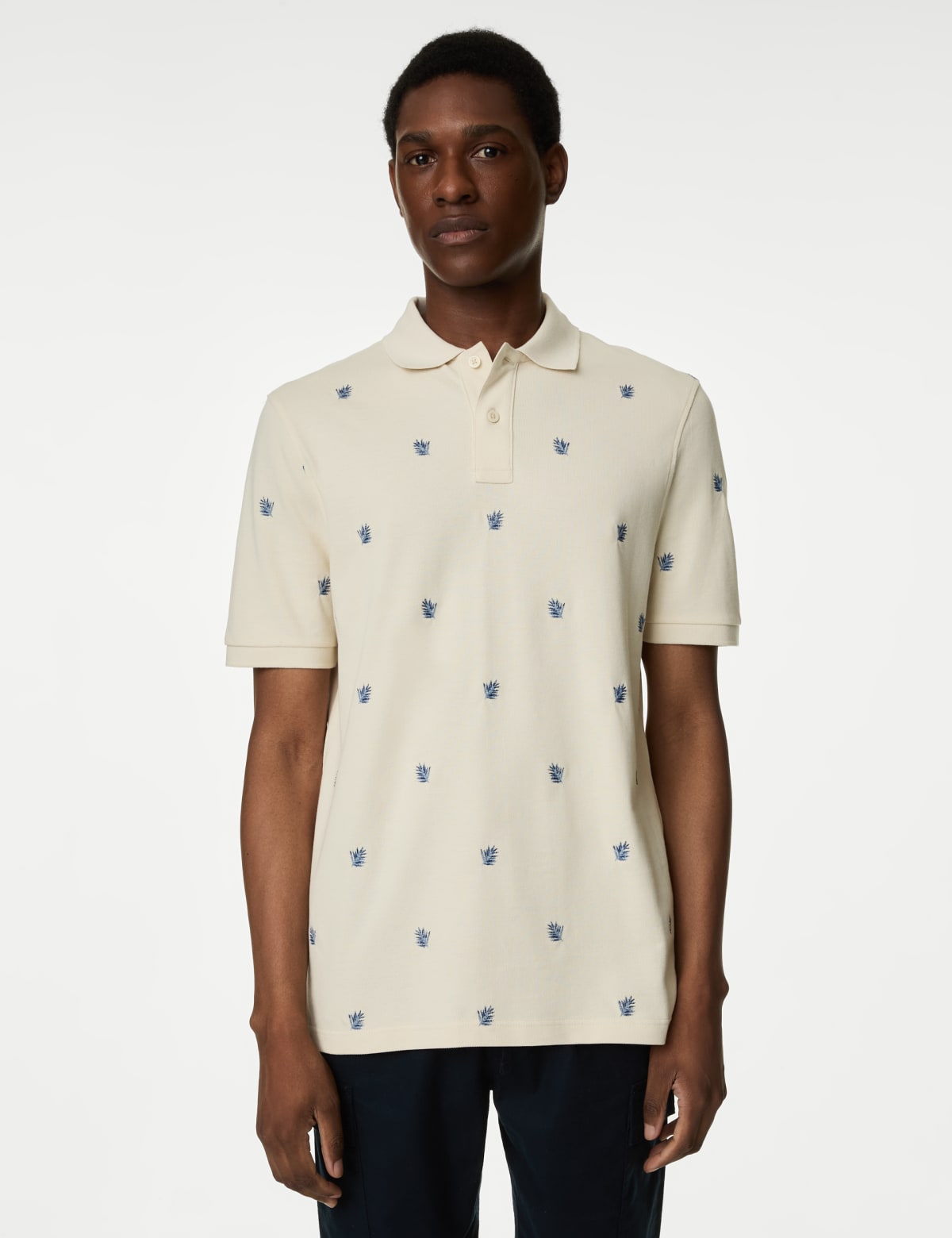 

Marks & Spencer Pure Cotton Embroidered Leaf Polo Shirt (MALE, ECRU, XL-REG)