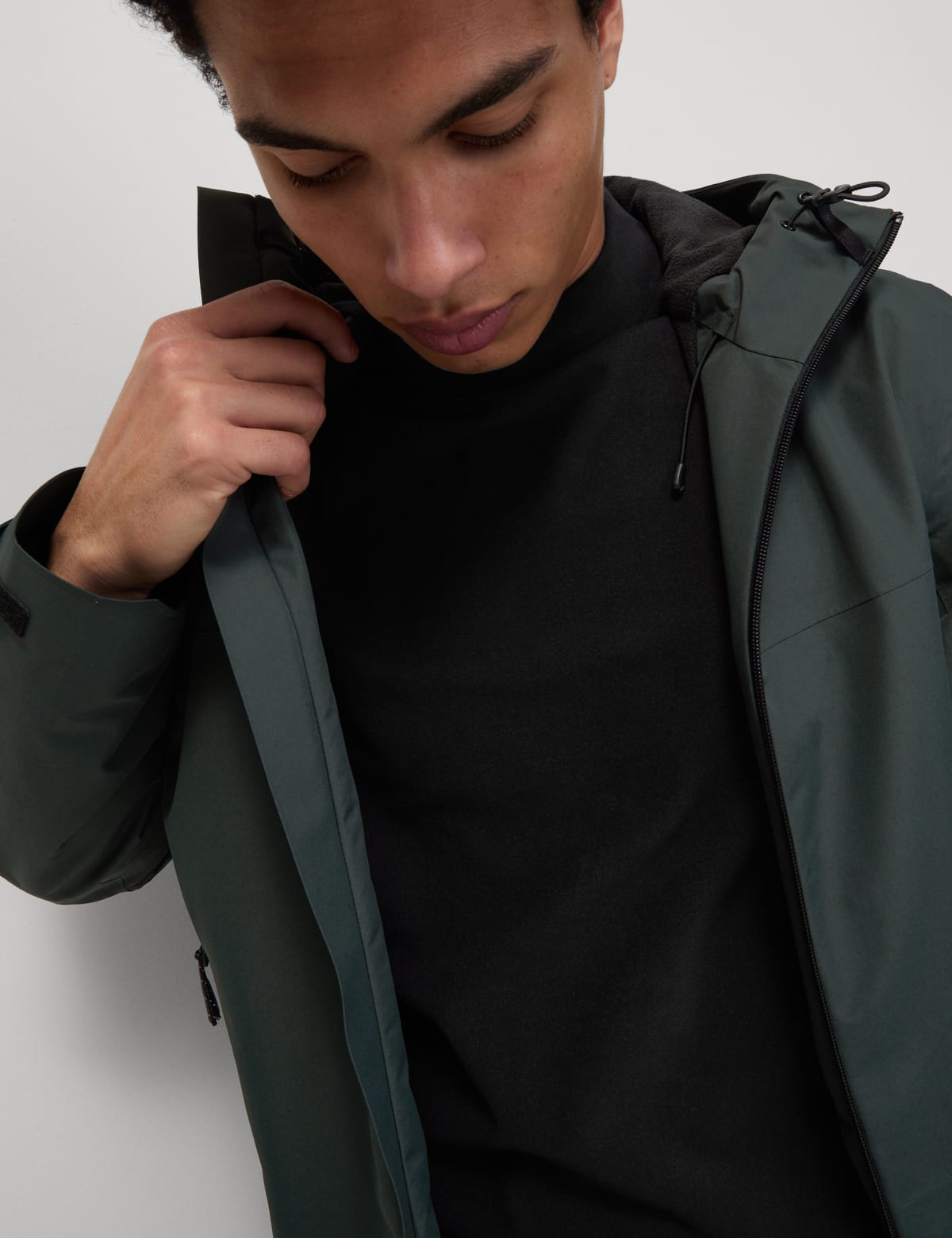 

Marks & Spencer Fleece Funnel Neck Top (MALE, BLACK, XL-REG)