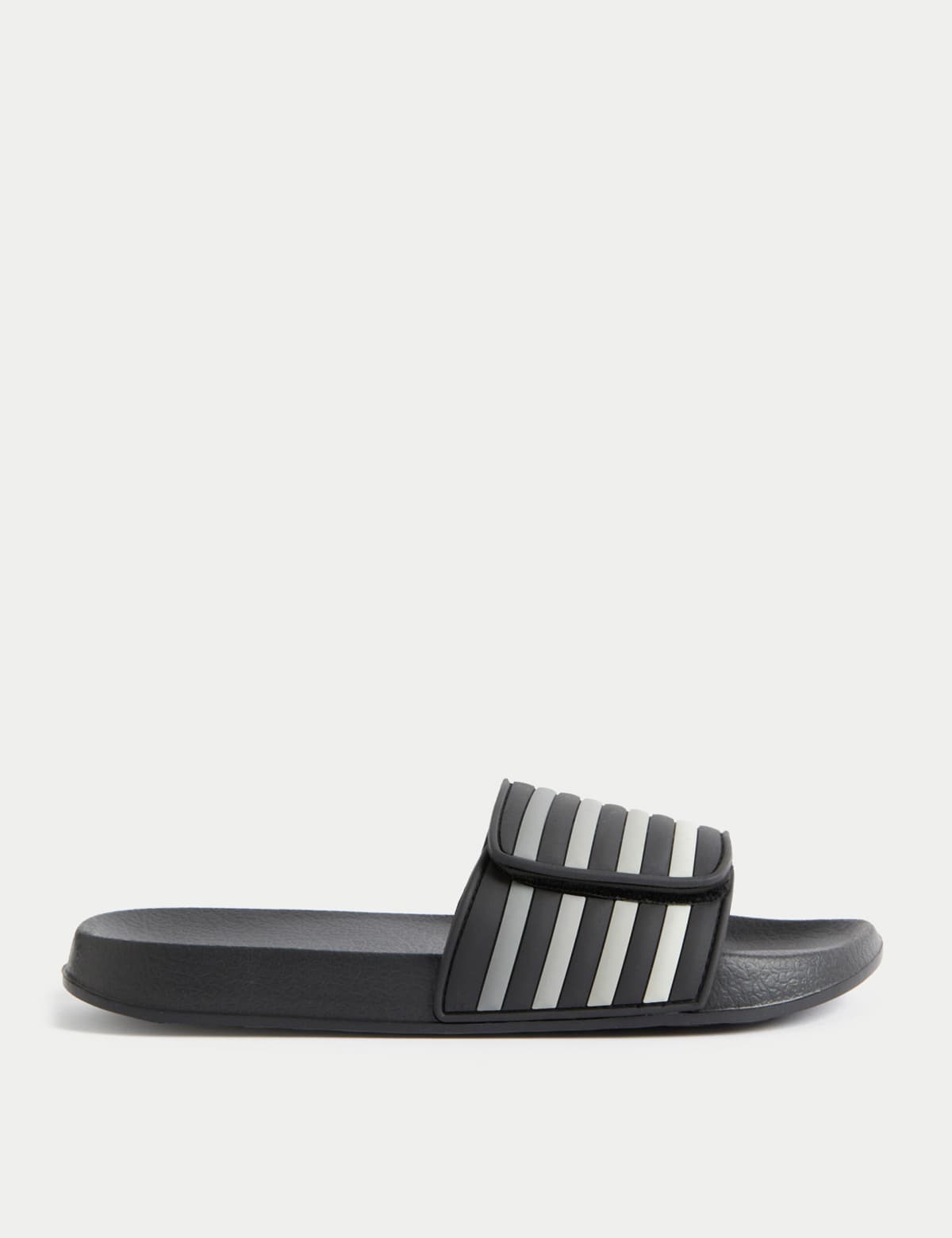 

Marks & Spencer Kids' Striped Sliders (BOYS, BLACK MIX, 2 L)