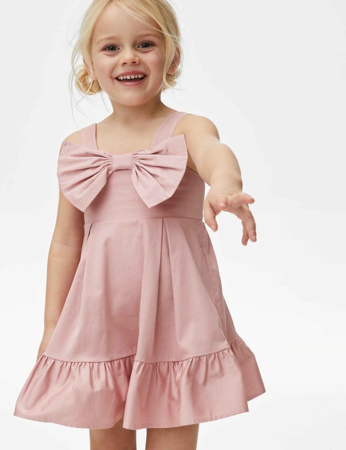 

Marks & Spencer Cotton Rich Sateen Floral Dress (2-7 Yrs) (GIRLS, CORAL, 5-6 Y)