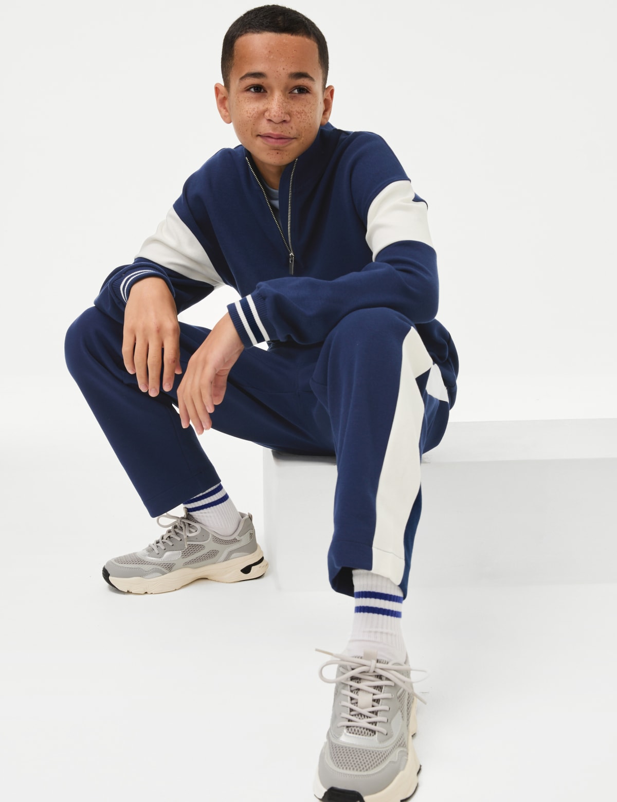 

Marks & Spencer Cotton Rich Side Stripe Joggers (6-16 Yrs) (BOYS, NAVY, 6-7 Y)