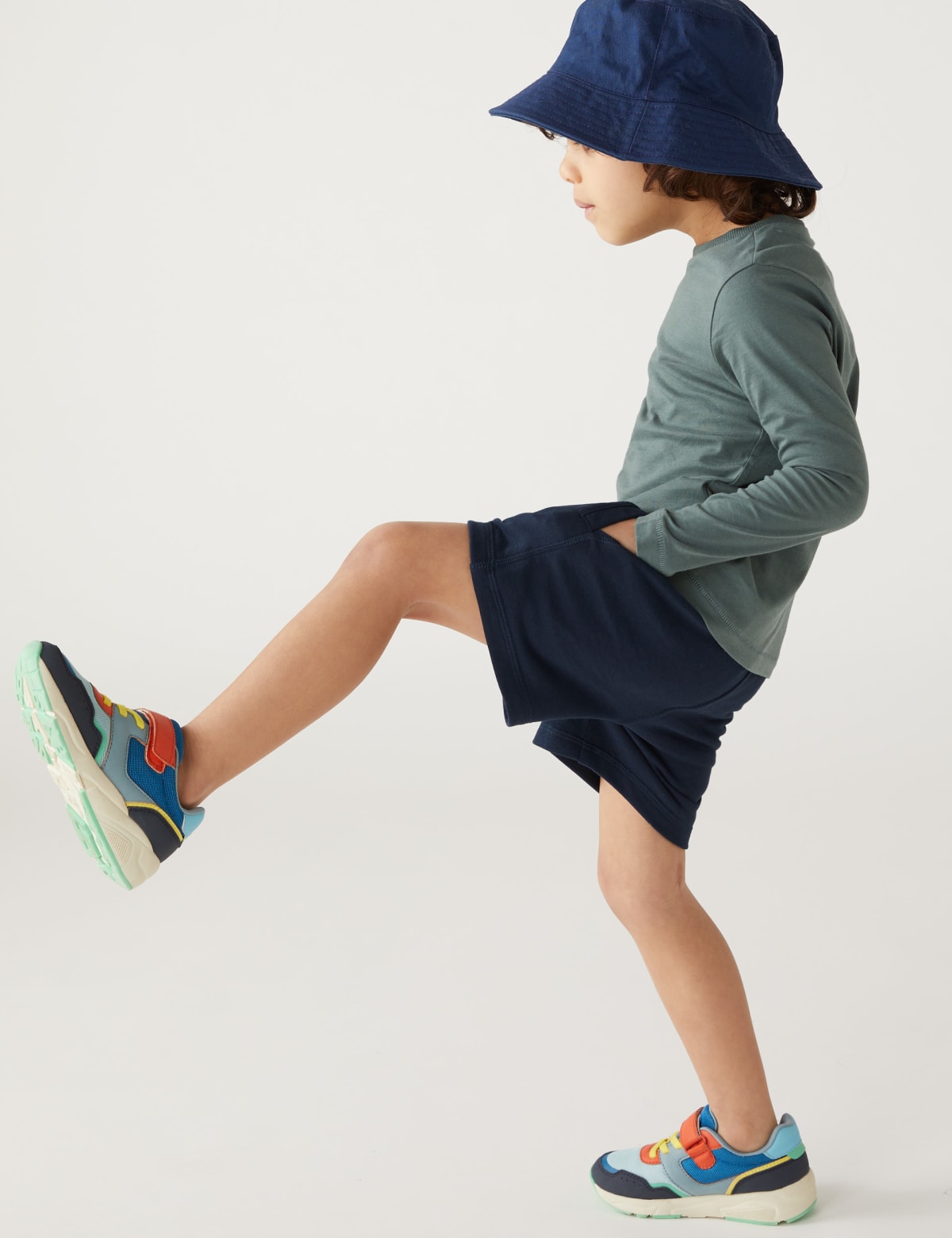 

Marks & Spencer Cotton Mix Plain Regular Fit Shorts (BOYS, PURPLE, 2-3 Y)