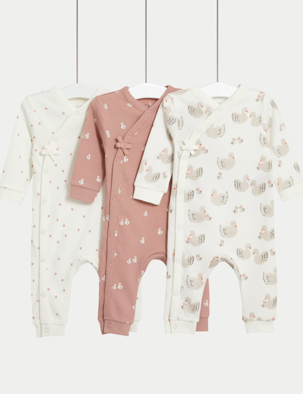 

Marks & Spencer 3pk Pure Cotton Swan & Spot Sleepsuits (6½lbs-3 Yrs) (GIRLS, ROSE MIX, 12-18)