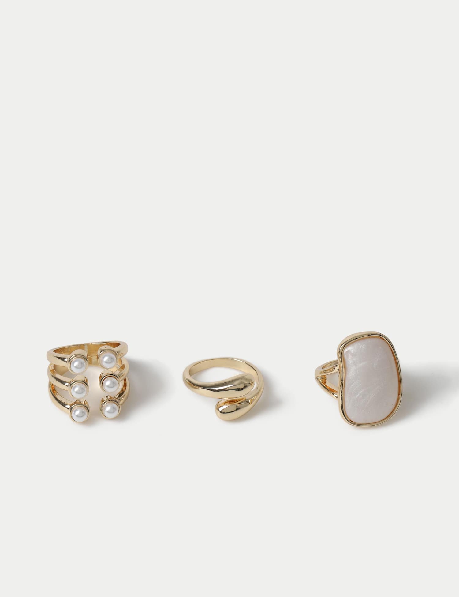 M&S 3 Pack Pearl Ring Set Gold