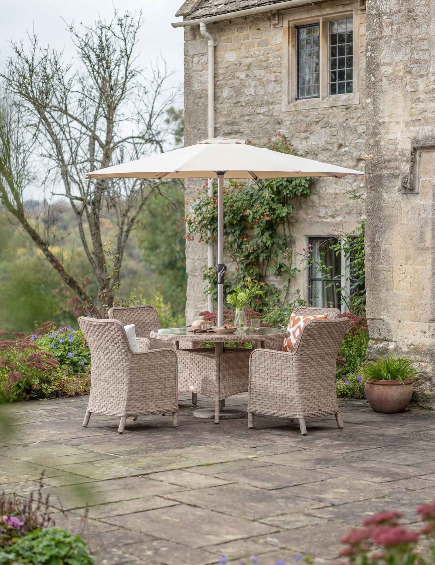 Bramblecrest Patagonia Rattan 4 Seater Dining Set Oatmeal