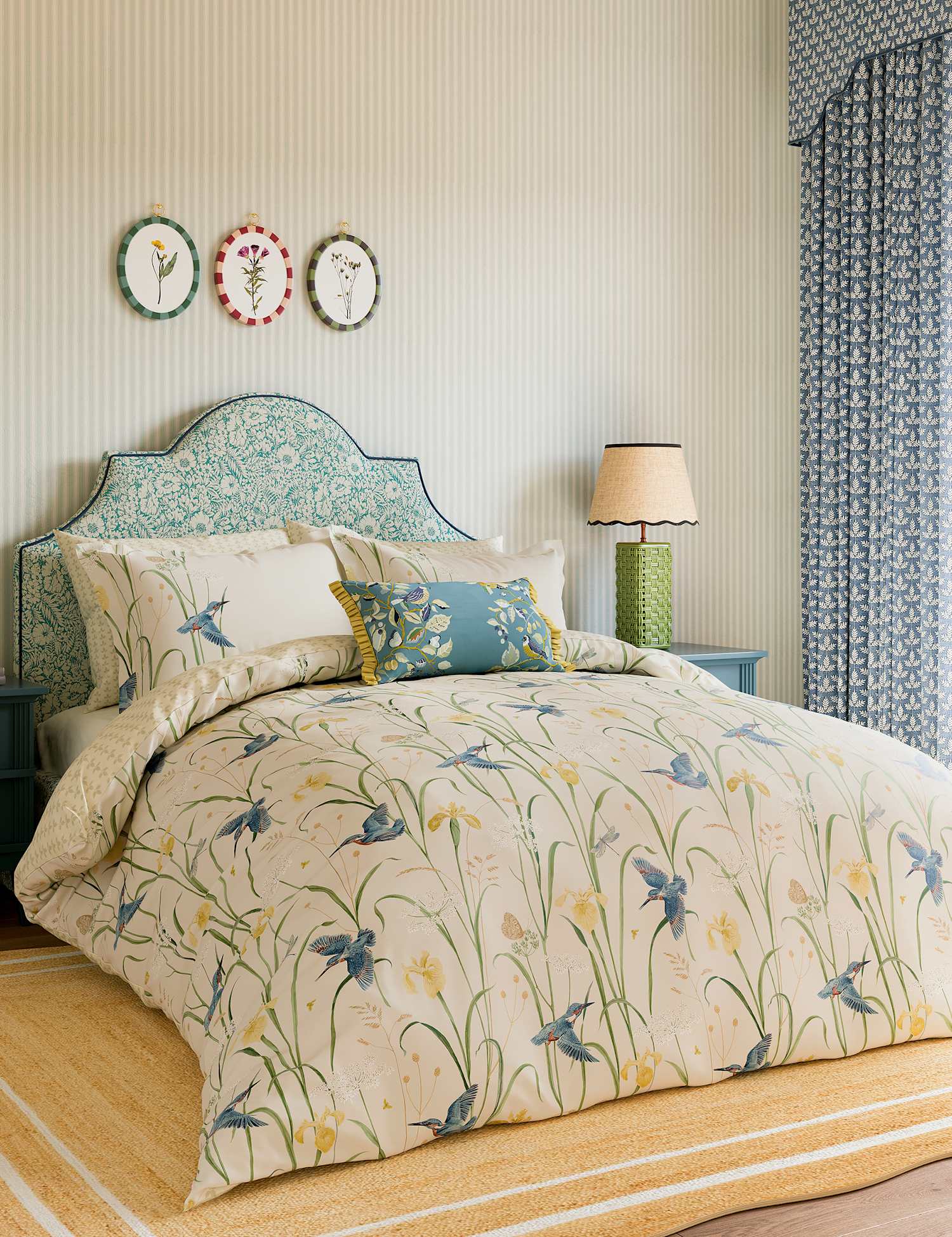 Sanderson Pure Cotton Kingfisher & Iris Bedding Set Beige