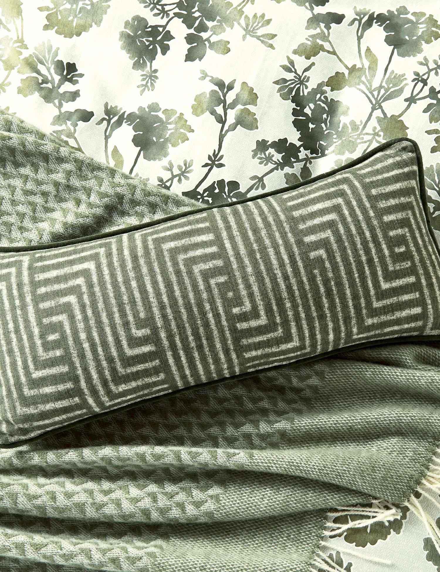 Bedeck of Belfast Pure Wool Yoko Geometric Throw Green
