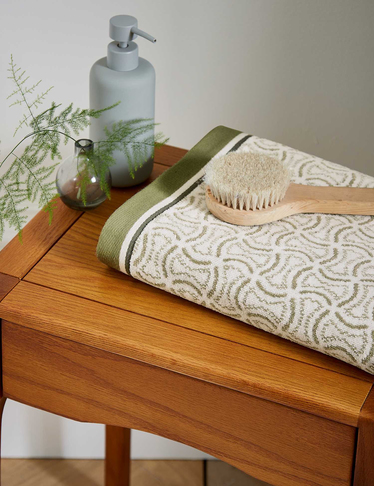 Bedeck of Belfast Pure Cotton Yoko Towel Green Mix