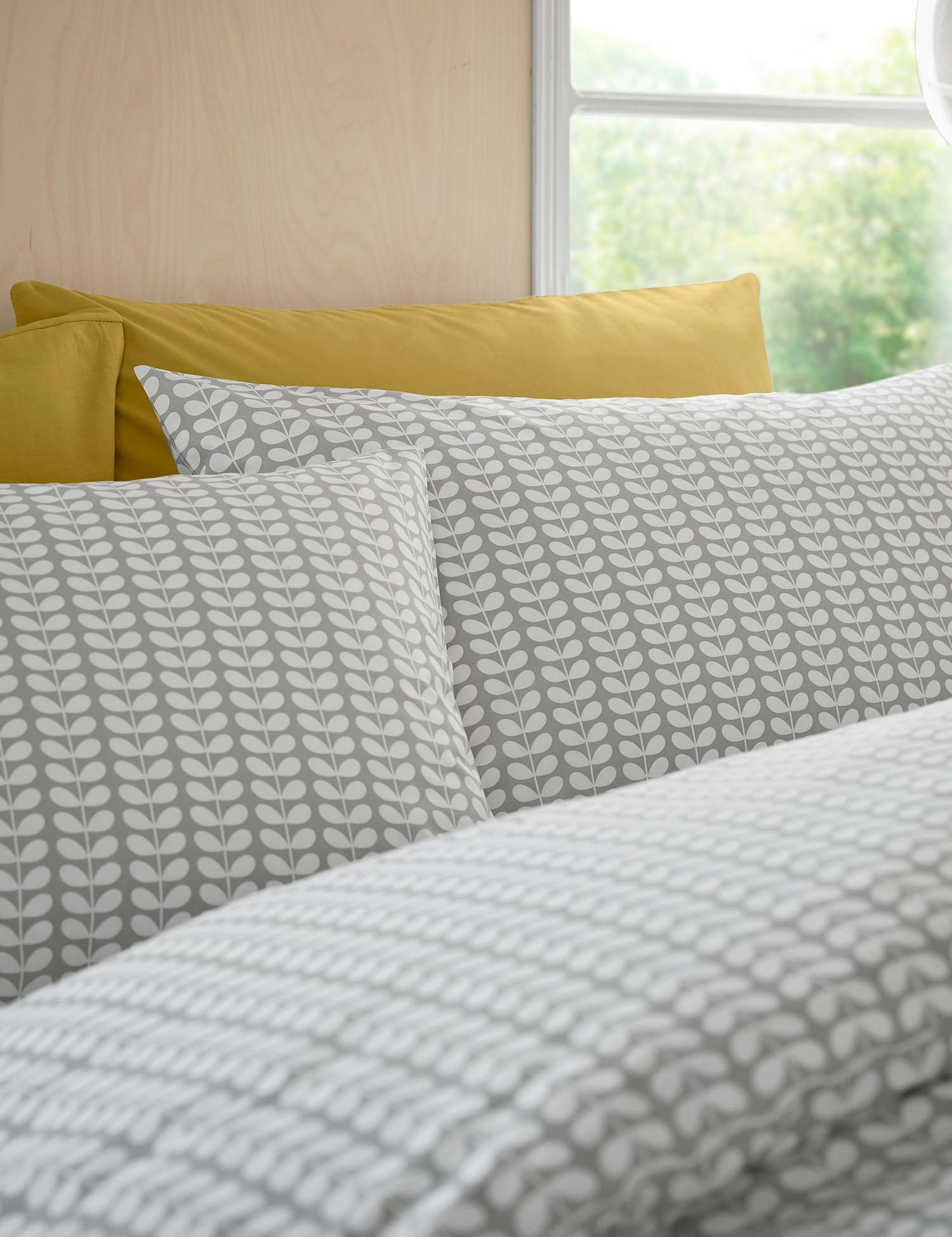 Orla Kiely 2 Pack Pure Cotton Floral Pillowcases Light Grey Mix