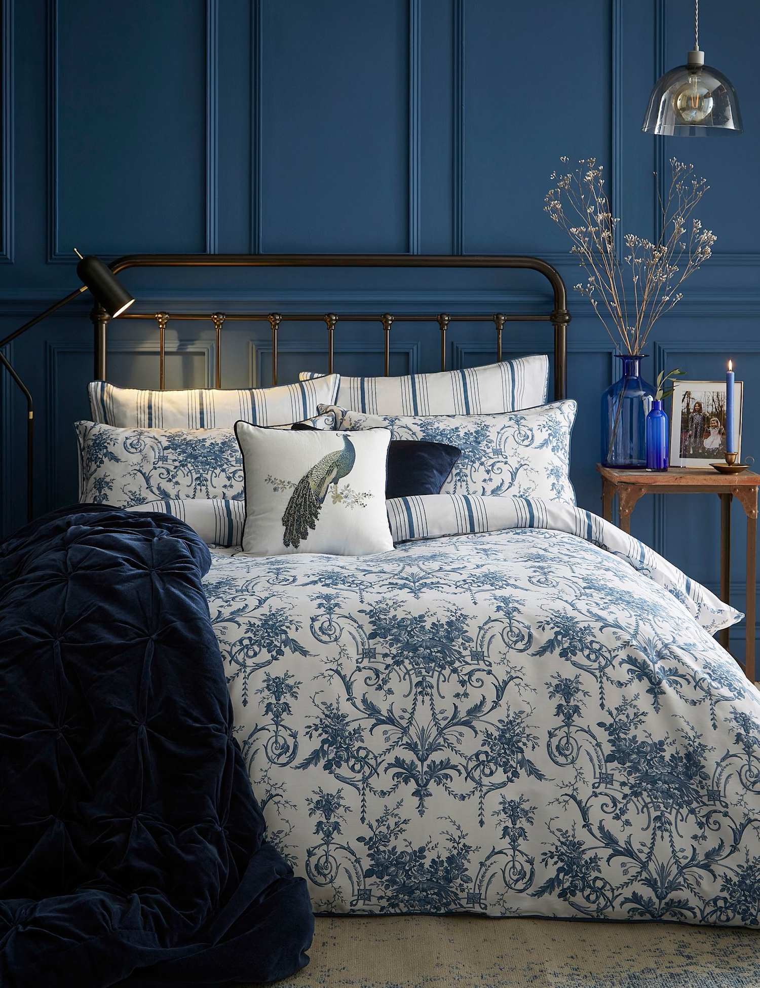 Laura Ashley Pure Cotton Sateen Tuleries Bedding Set Dark Navy Mix