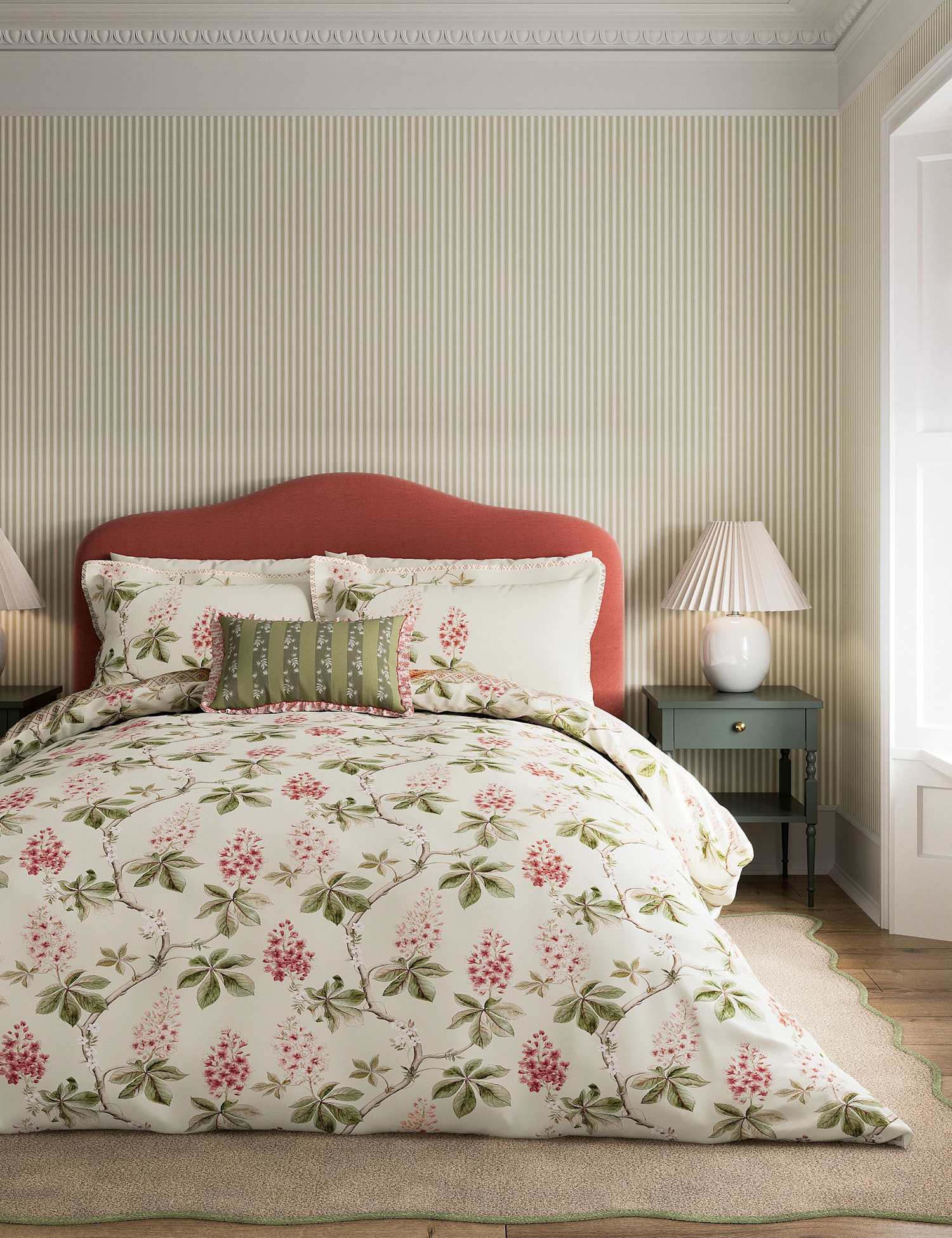 Sanderson Chestnut Tree Blossom Bedding Set Multi