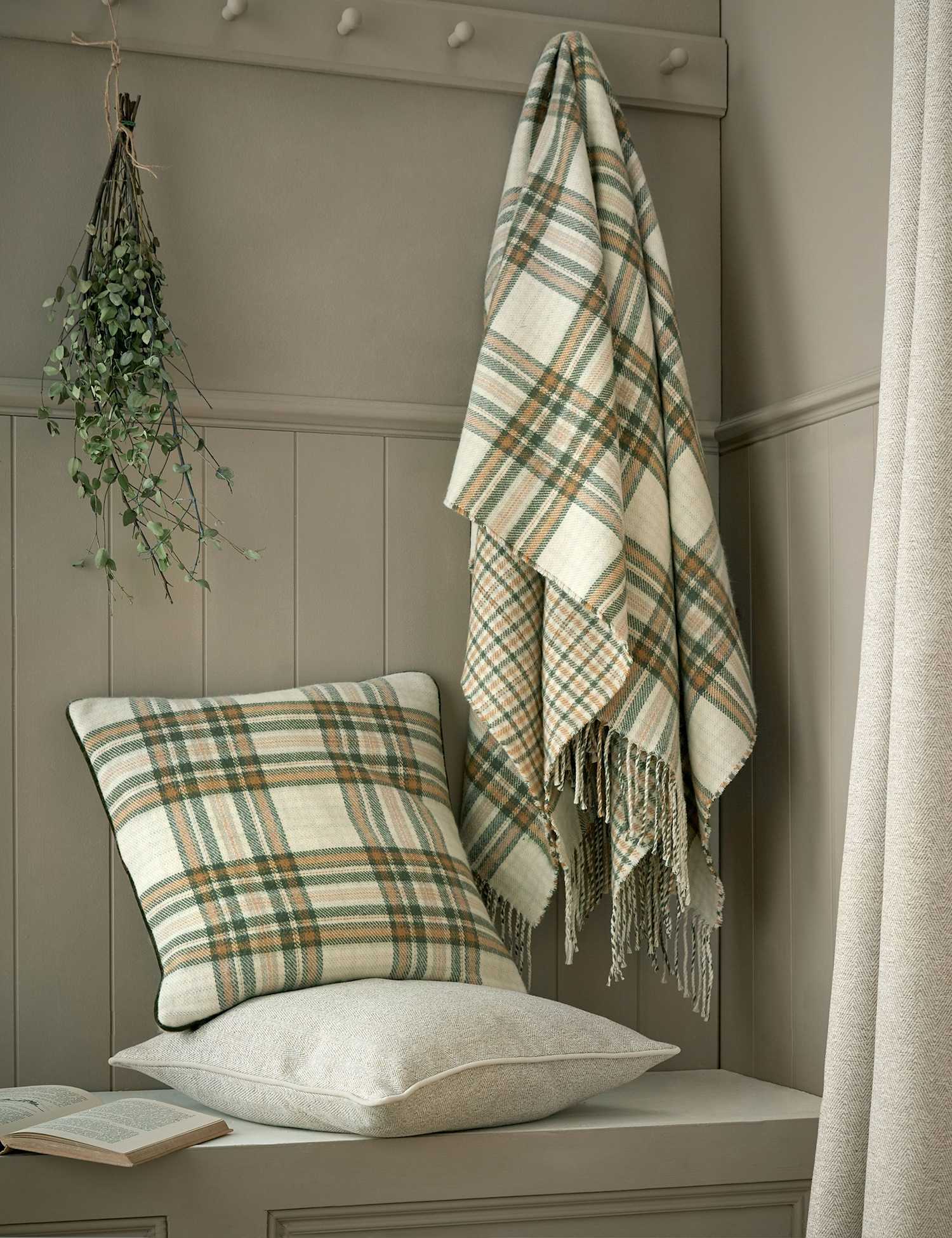 Laura Ashley Padbury Check Reversible Tassled Throw Green Mix