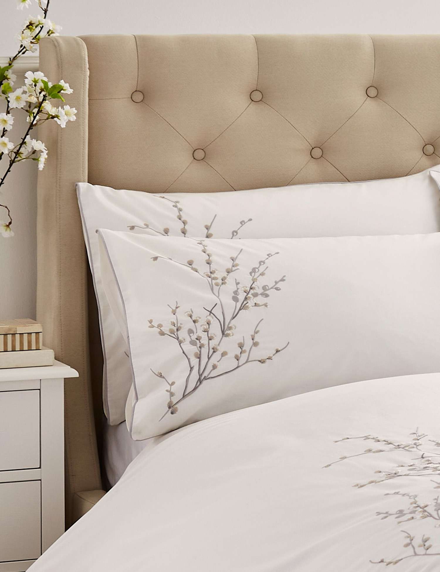 Laura Ashley 2 Pack Pure Cotton Pussy Willow Embroidered Pillowcases White Mix