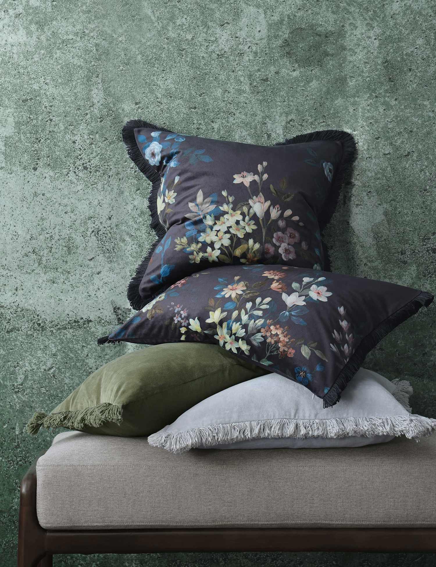 MM Linen Velvet Ciana Cushion Purple Mix