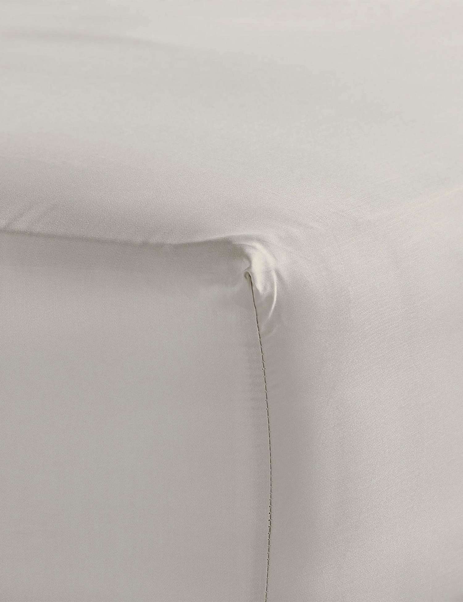 Bedfolk Pure Cotton 300 Thread Count Fitted Sheet Beige