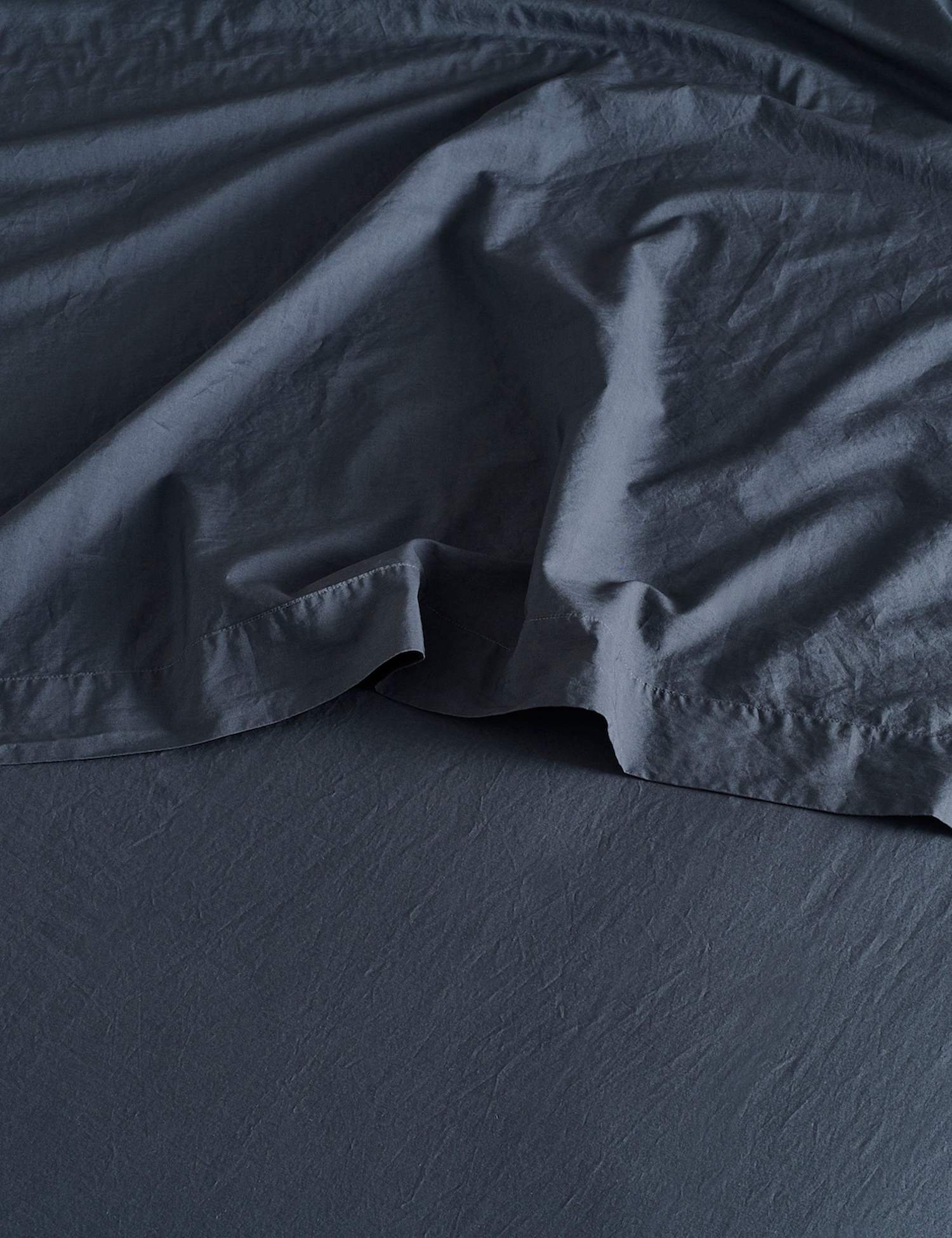 Bedfolk Washed Cotton 300 Thread Count Flat Sheet Navy