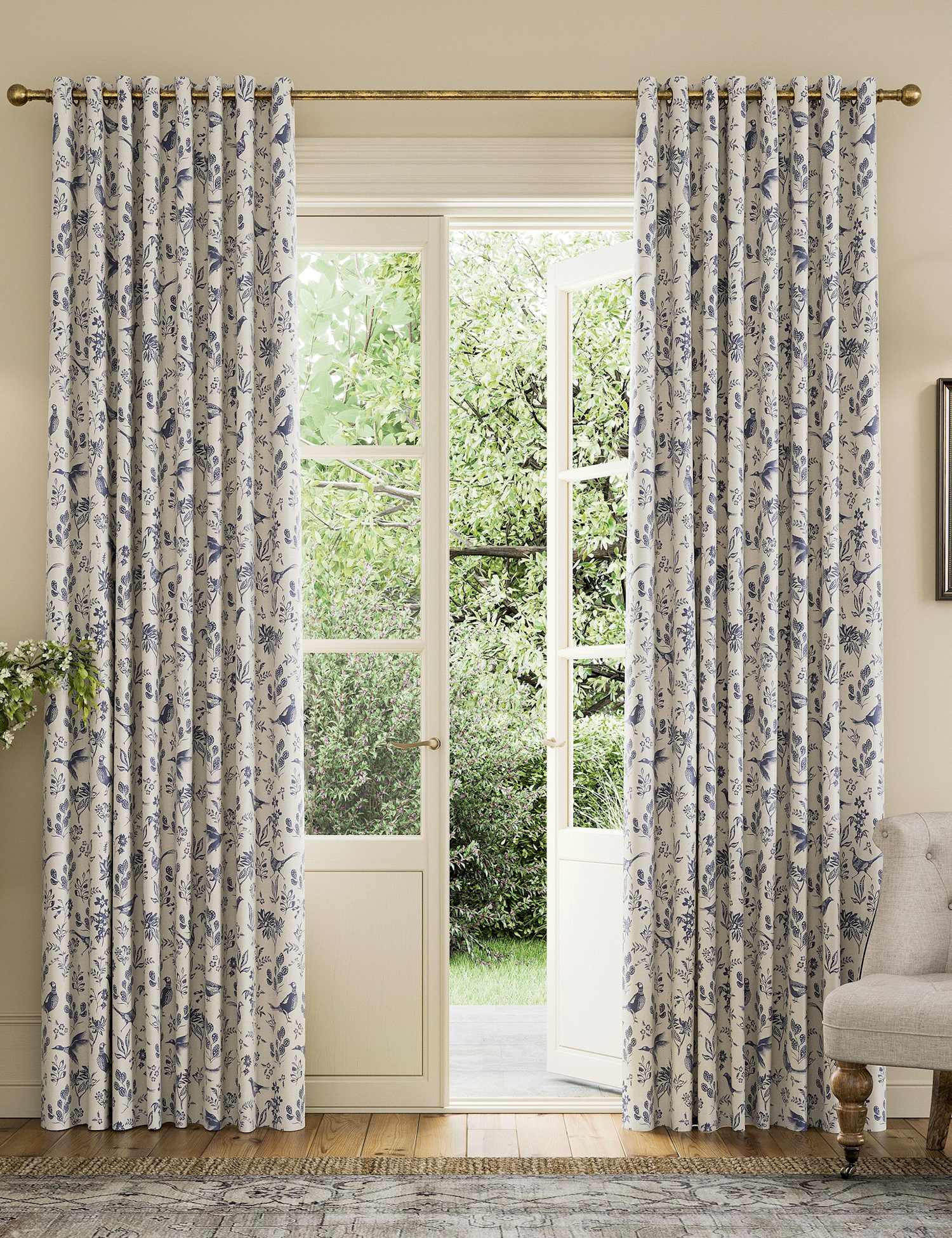 Joules Festival Pheasants Pure Cotton Eyelet Blackout Curtains Blue Mix