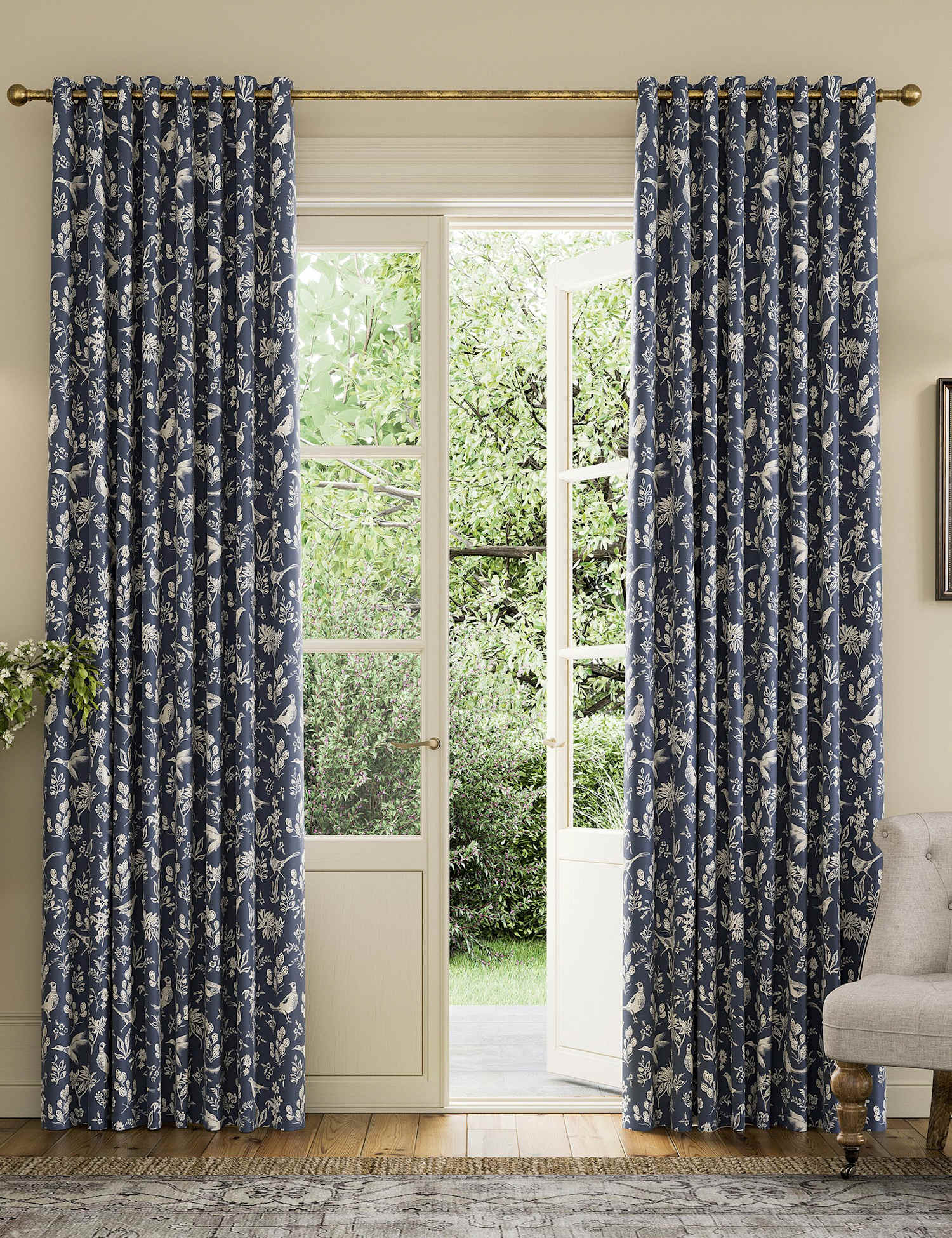 Joules Festival Pheasants Pure Cotton Eyelet Blackout Curtains Navy Mix