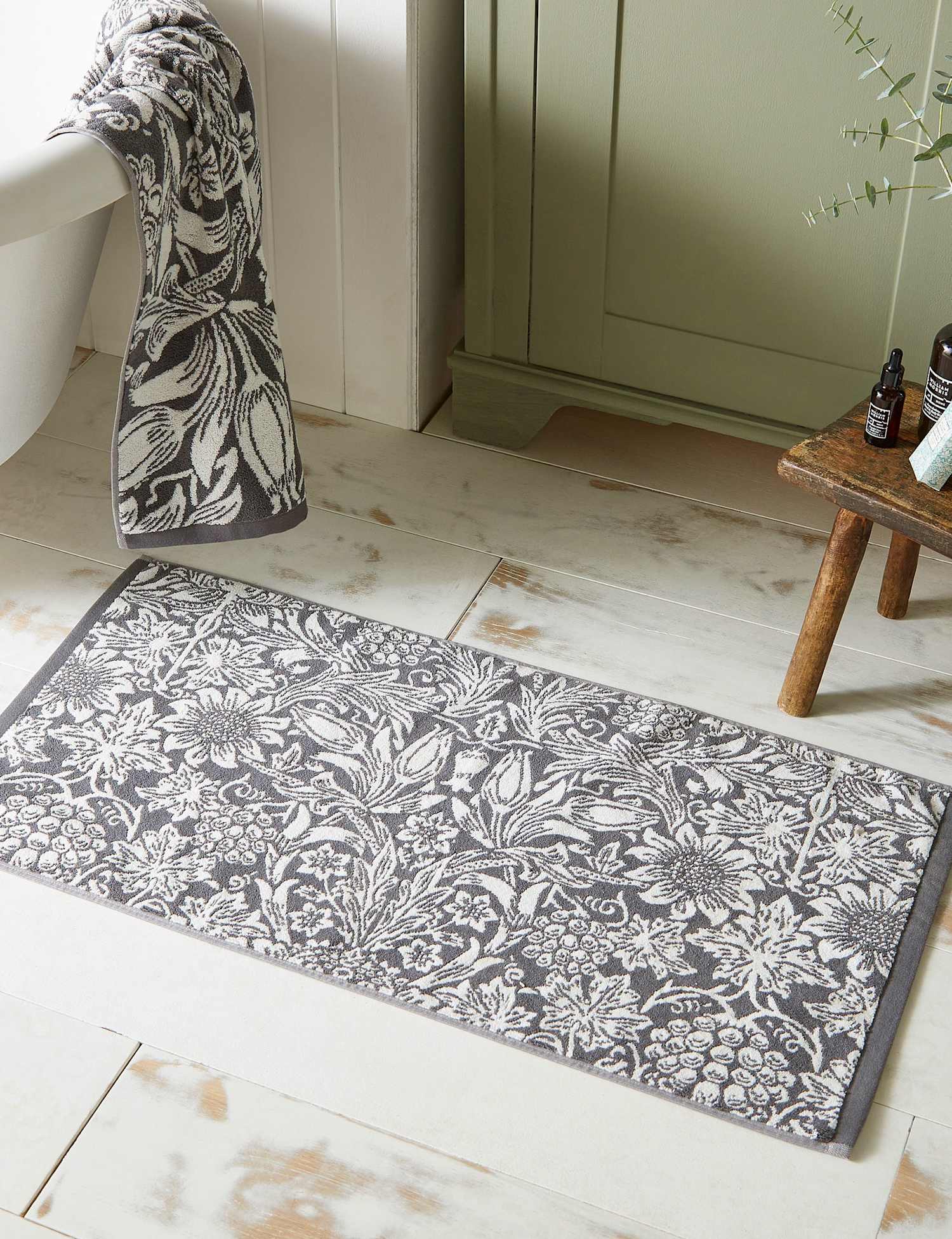 William Morris At Home Sunflower Pure Cotton Towel Charcoal Mix