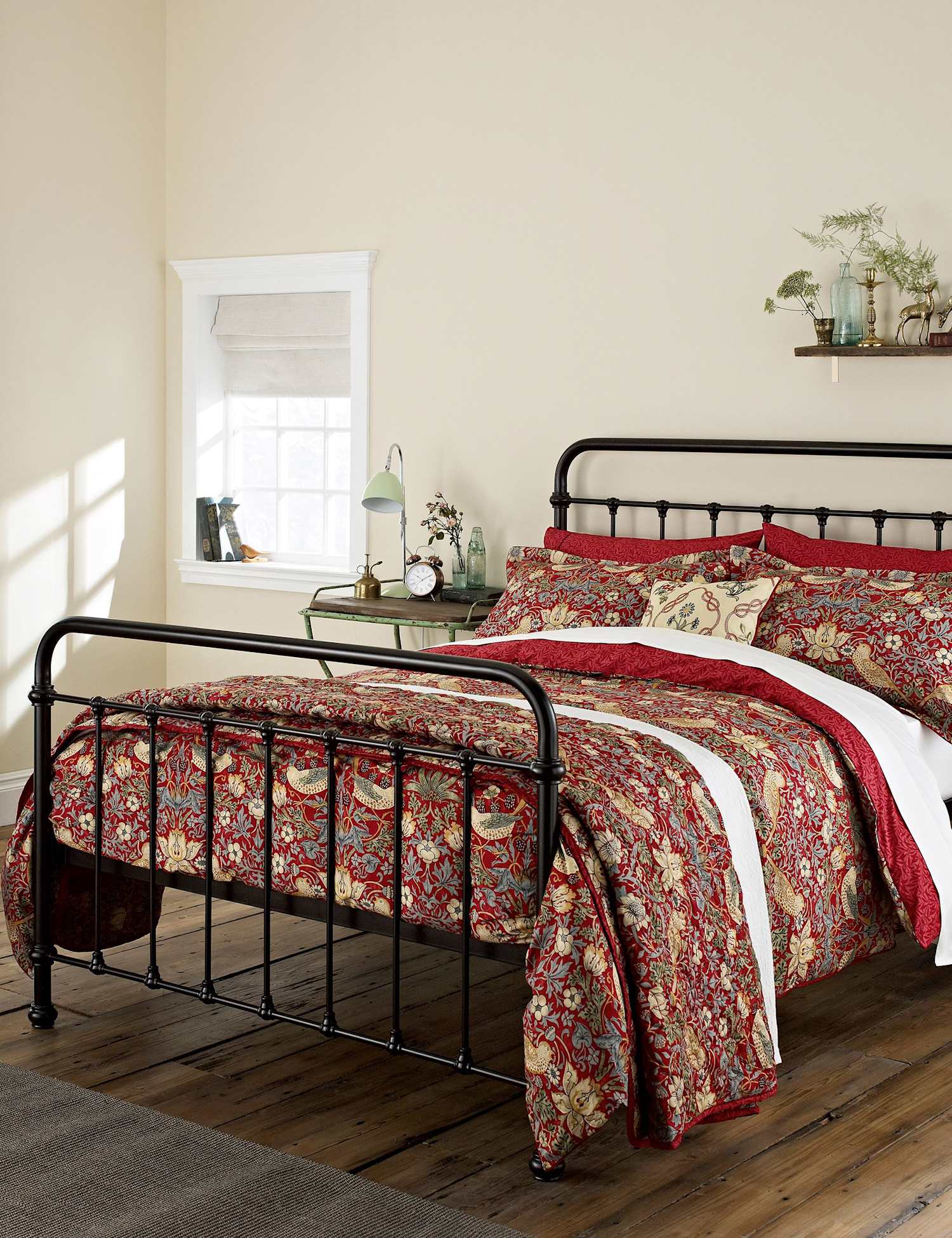 Morris & Co Pure Cotton Strawberry Thief Bedding Set Red Mix