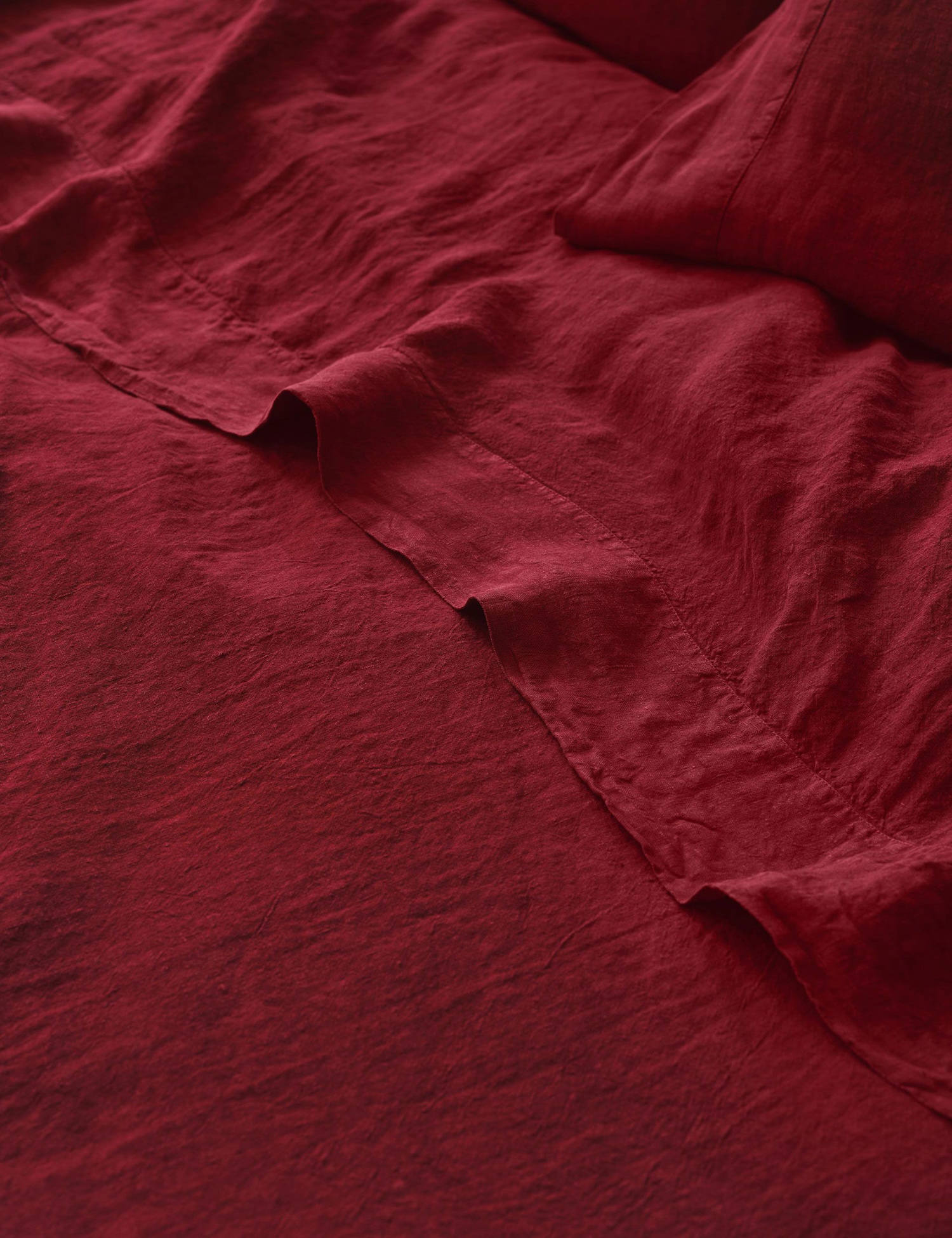 Piglet In Bed Pure Linen Flat Sheet Red