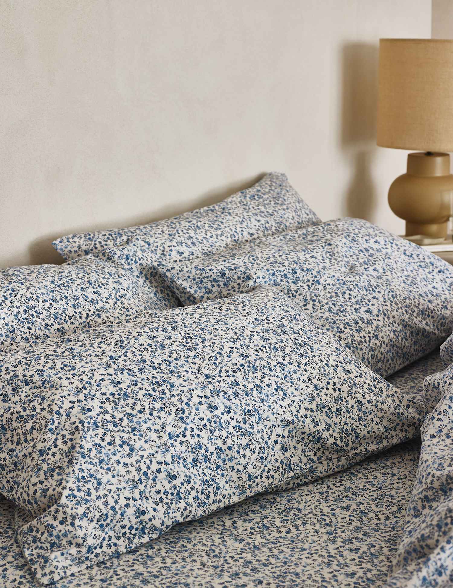 Piglet In Bed 2 Pack Pure Cotton Mini Meadow Pillowcases Blue Mix