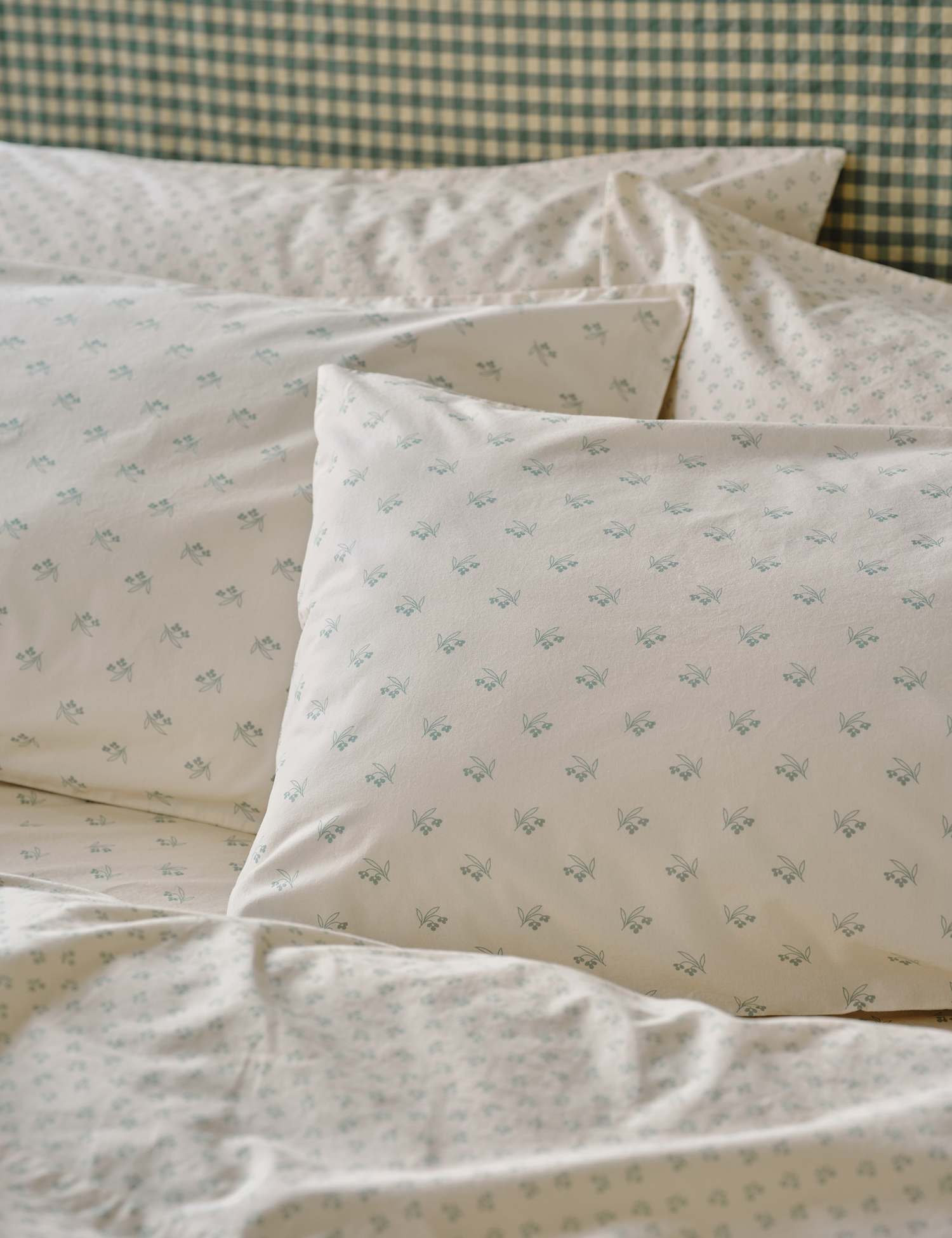 Piglet In Bed 2 Pack Washed Cotton Martha Pillowcases Green Mix