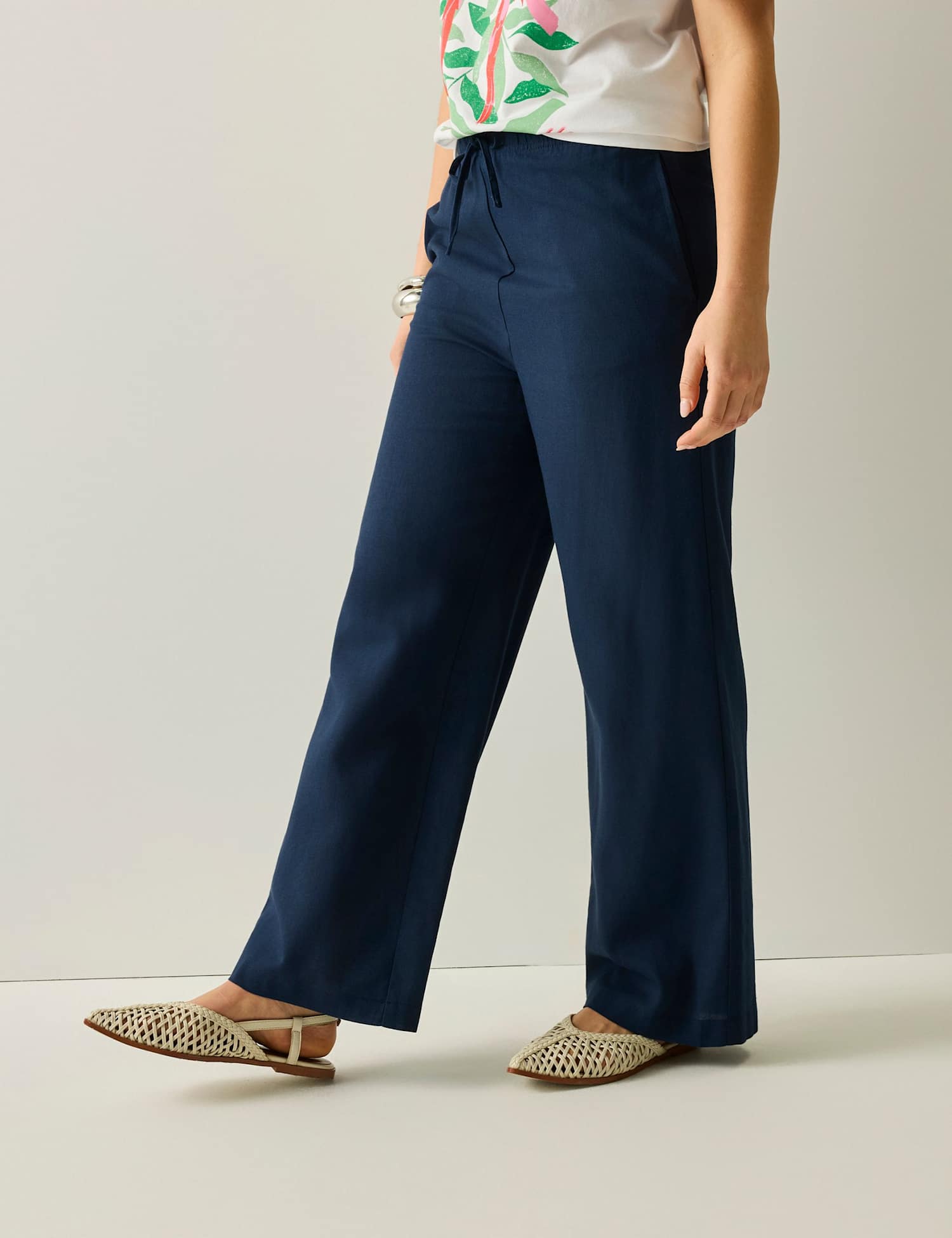 Regatta Talamanca Straight Leg Trousers with Linen Navy