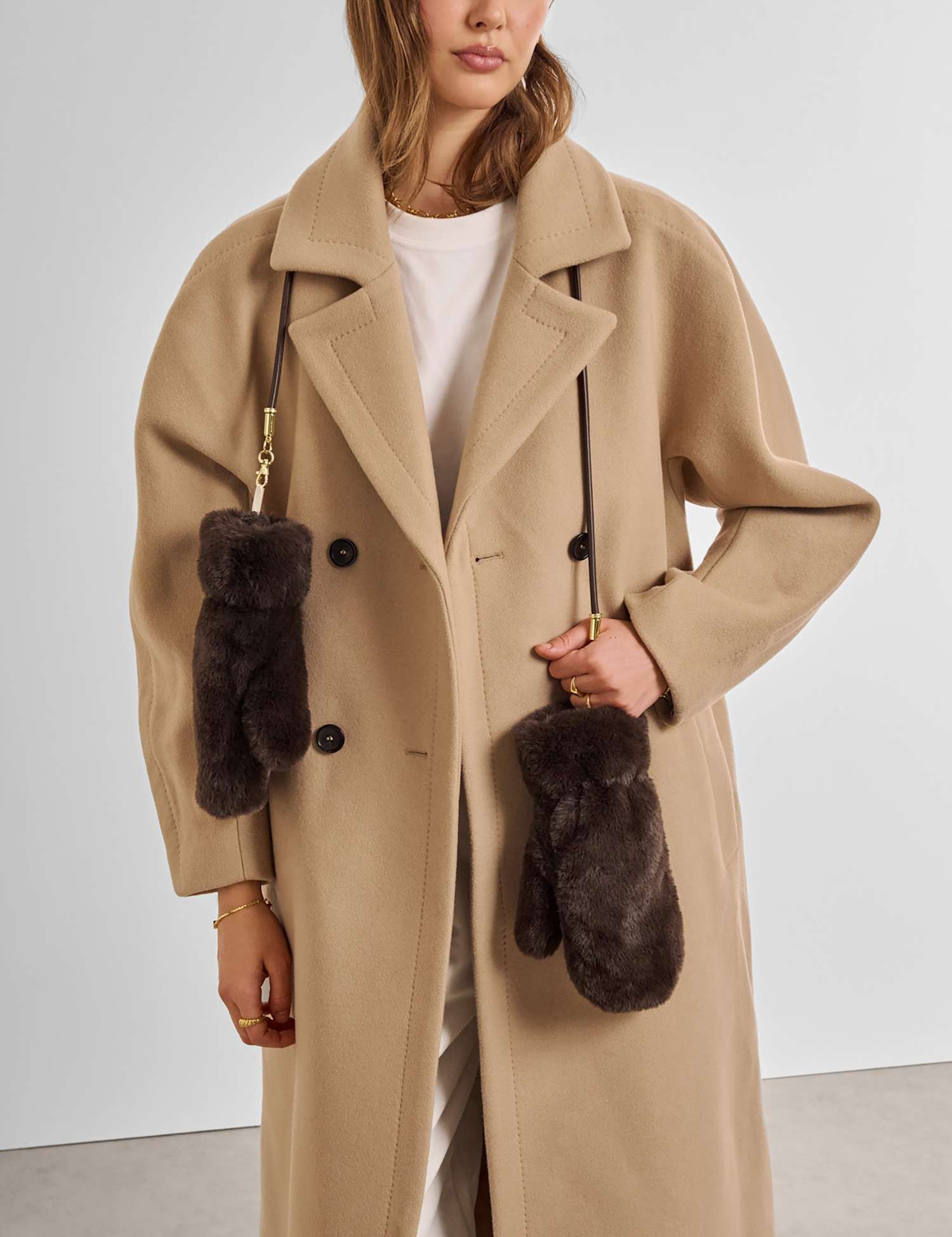Katie Loxton Faux Fur Mittens Chocolate